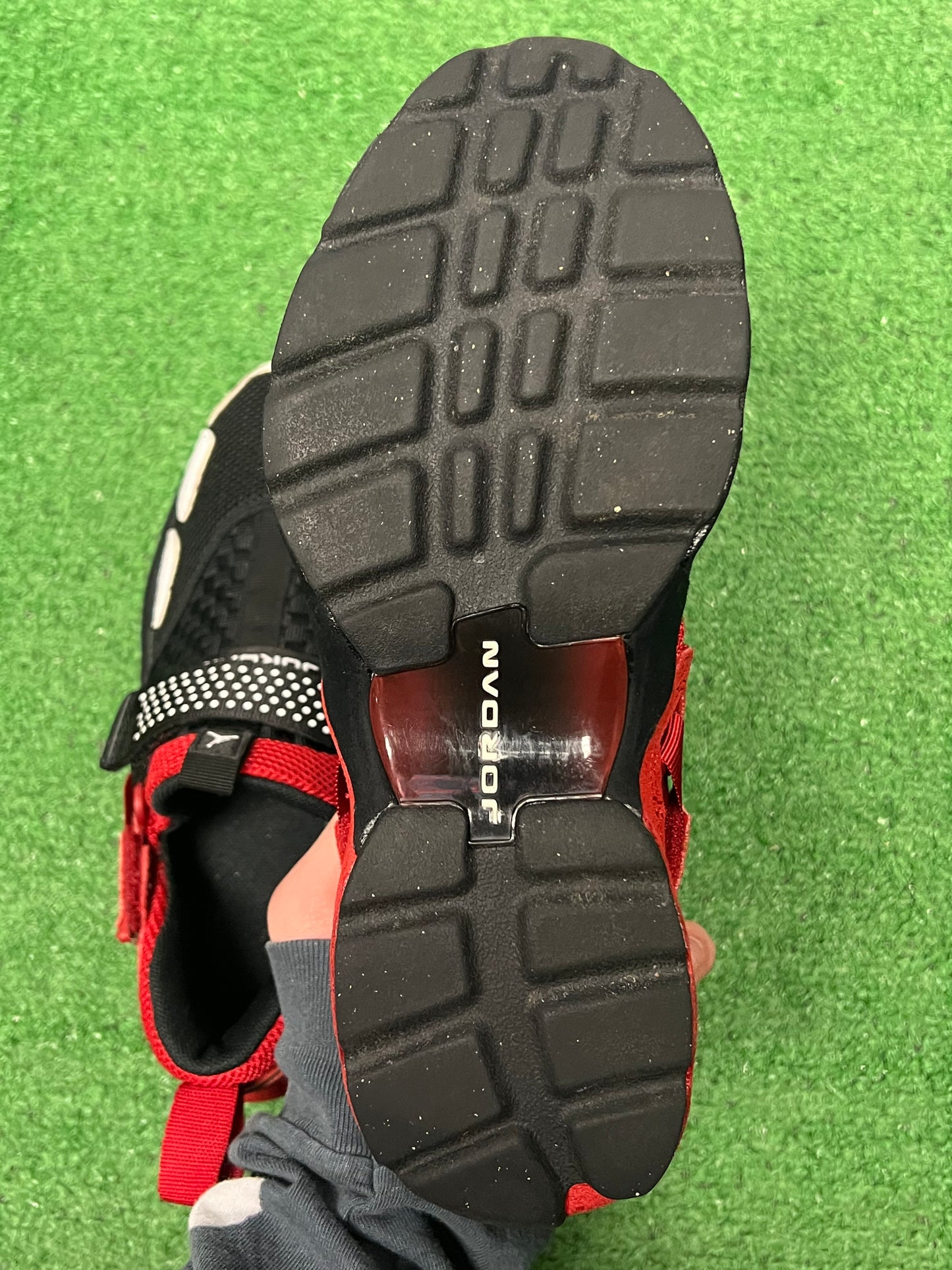 Gradeschool Jordan Trunner Size 5y