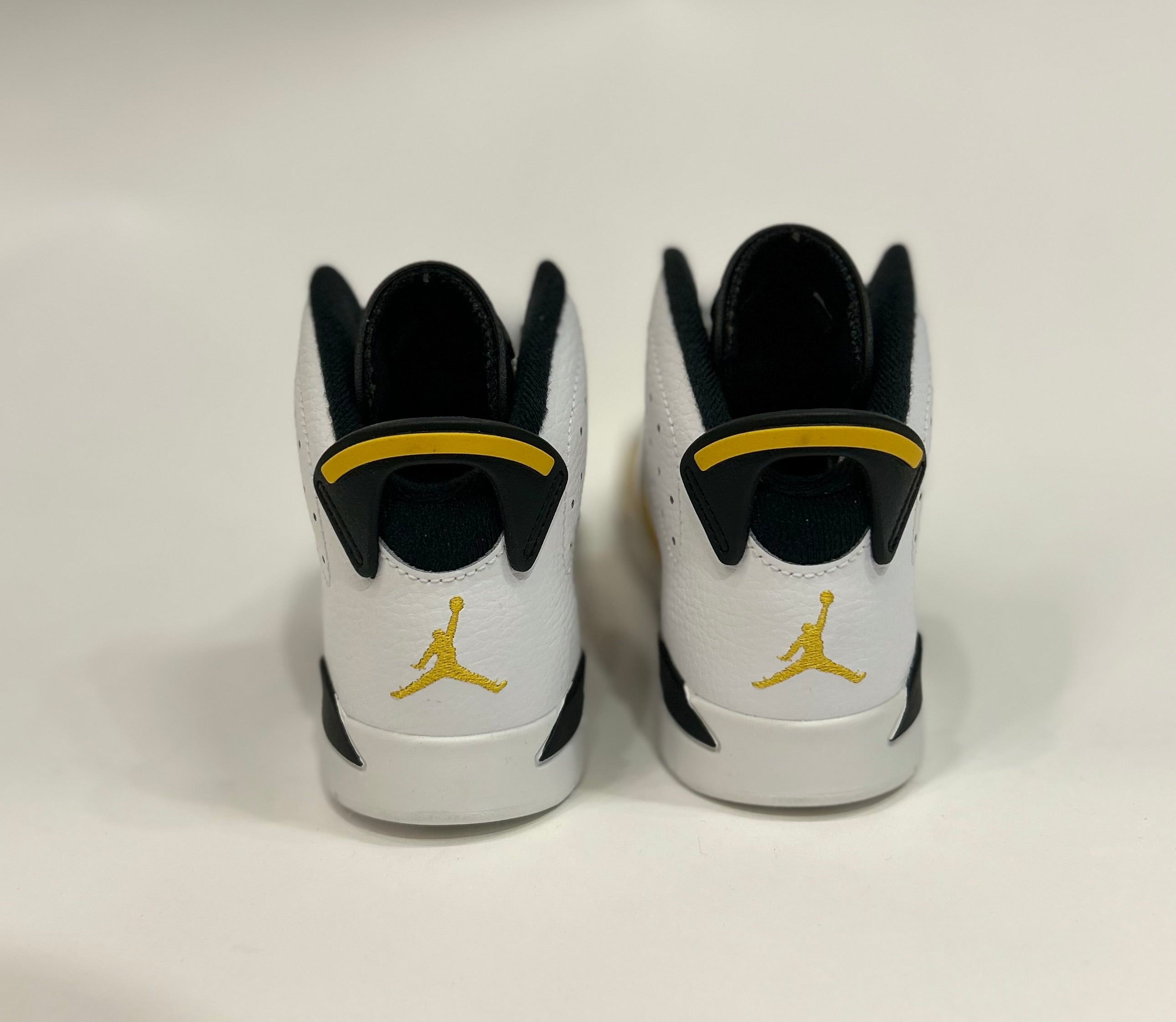 Air Jordan 6 Yellow Ochre Size 13.5c Toddler Shoes