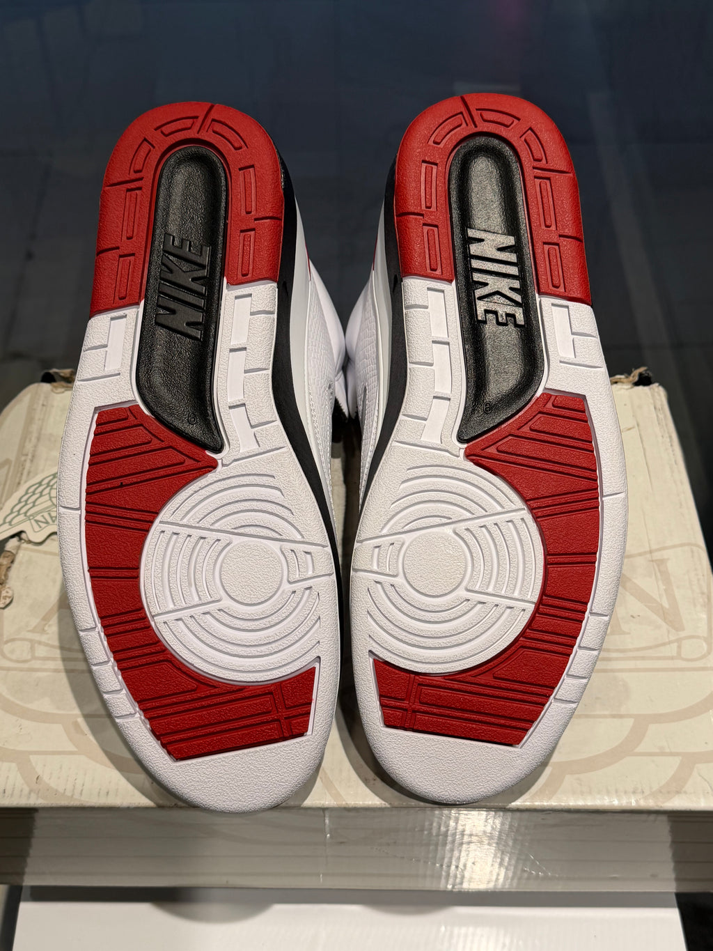 Air Jordan 2 Chicago Size 9 Men’s Shoes