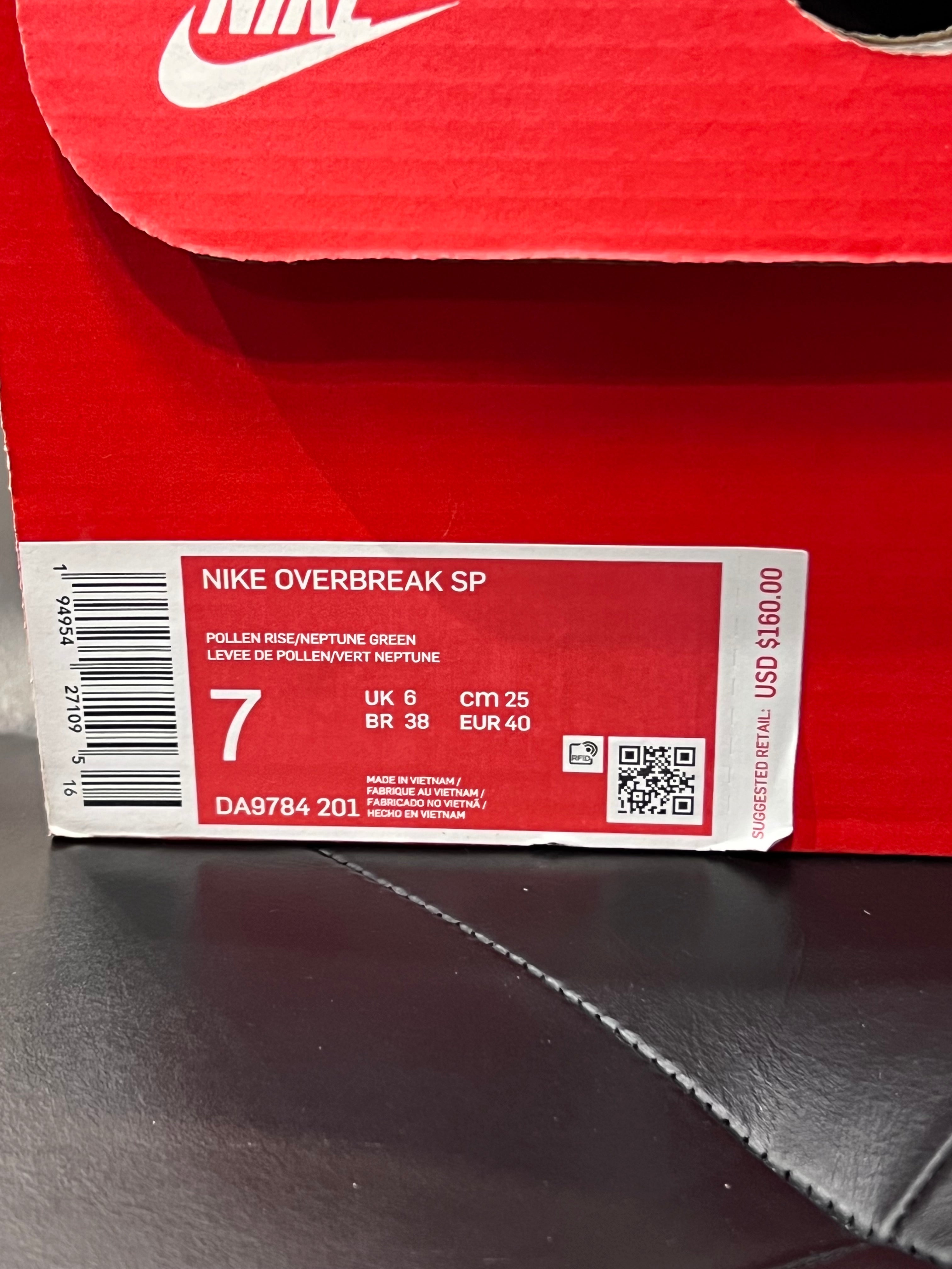 Mens Nike Over Break SP Size 7