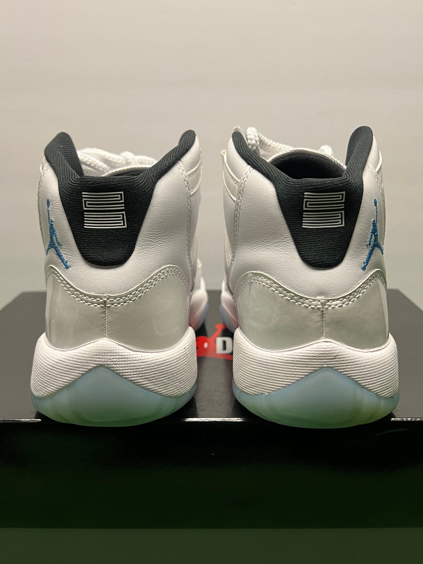 Gradeschool Air Jordan 11 Legend Blue Size 5.5y