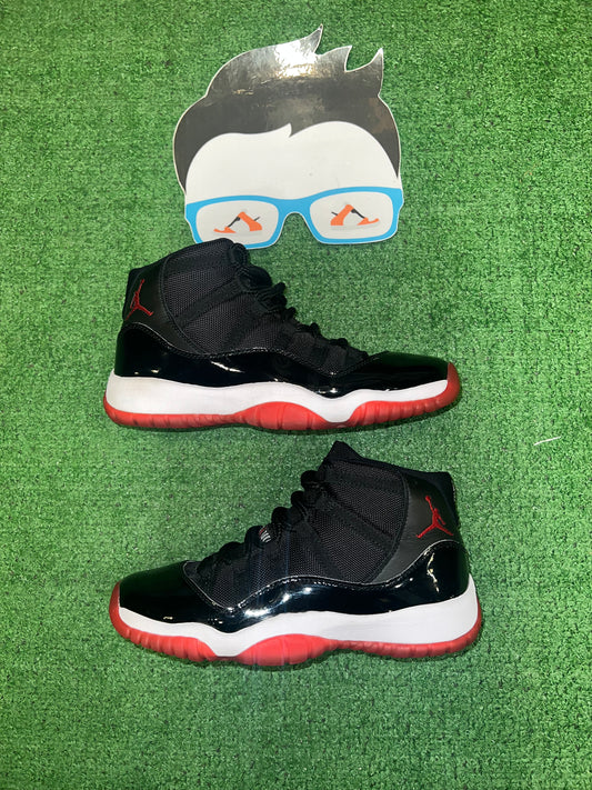 Gradeschool Air Jordan 11 Bred Size 7 Shoes Pre-Owned