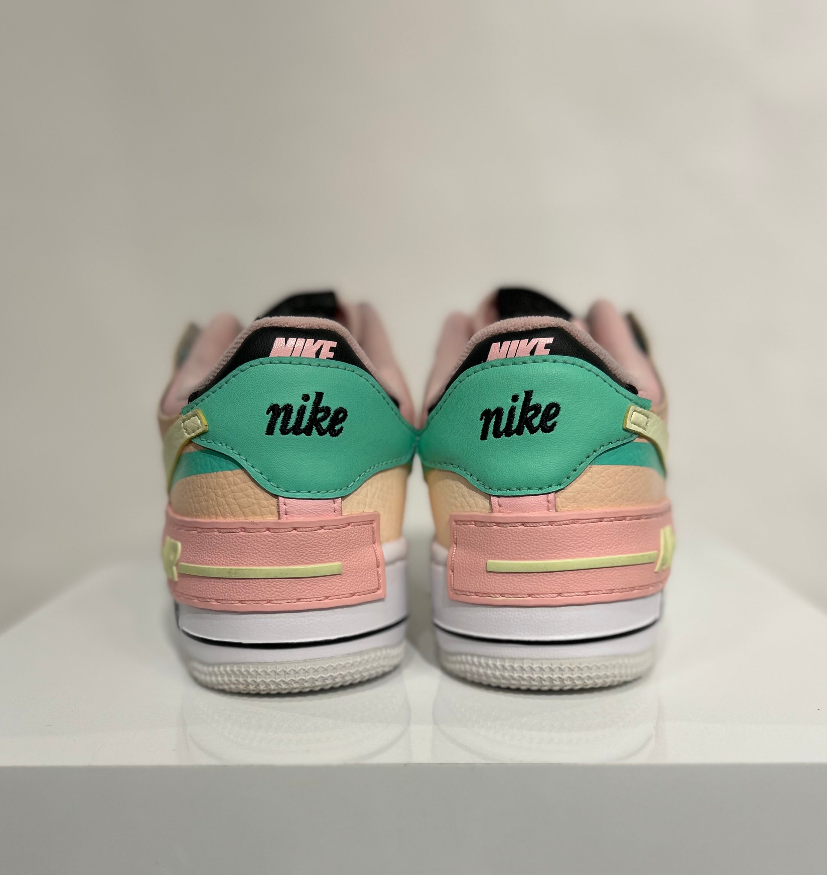 Air Force 1 Low Shadow Arctic Punch Size 7.5 Women's (Size 6 Men's shoes)
