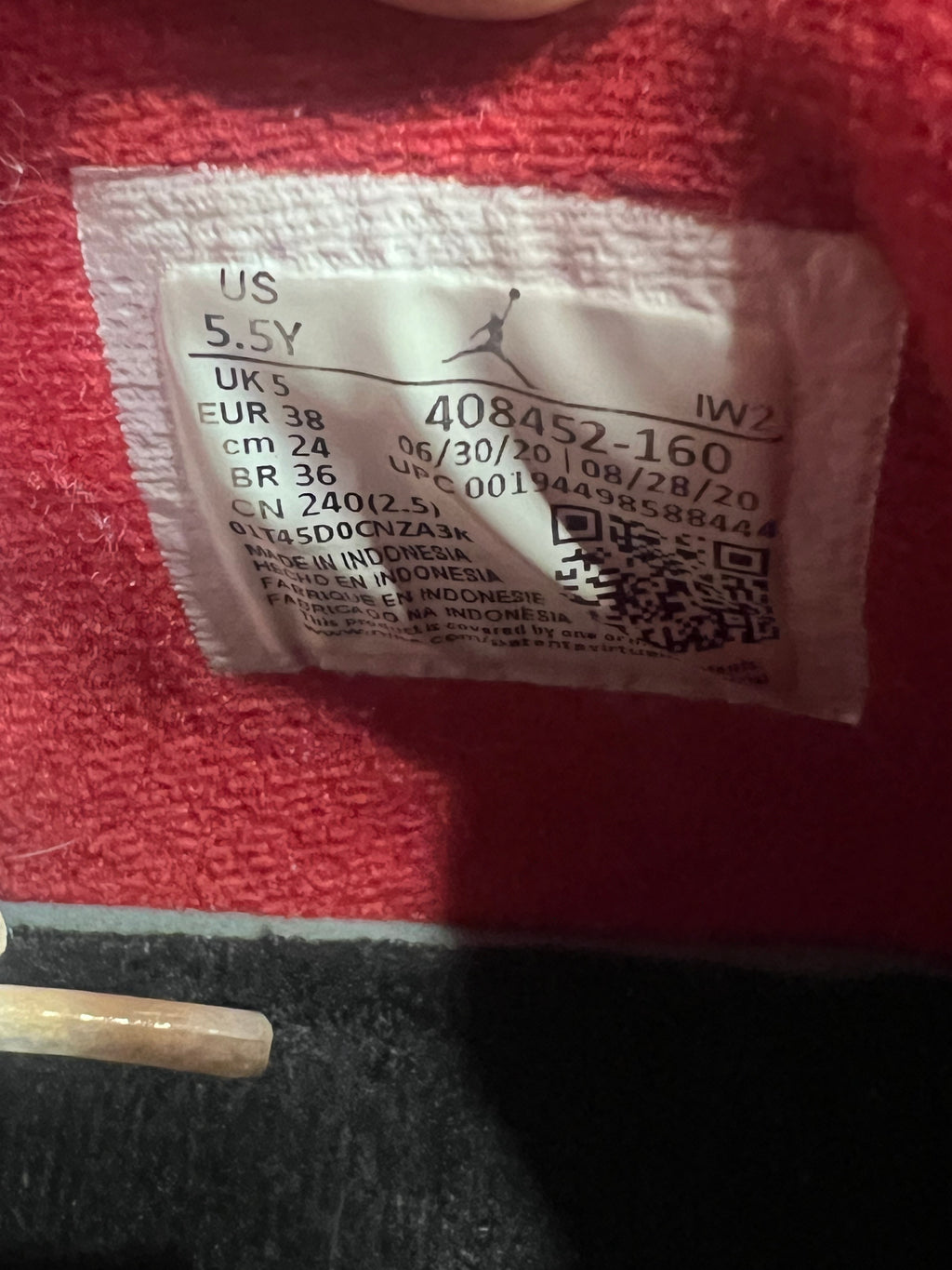 Air Jordan 4 Fire Red Size 5.5y Gradeschool Shoes