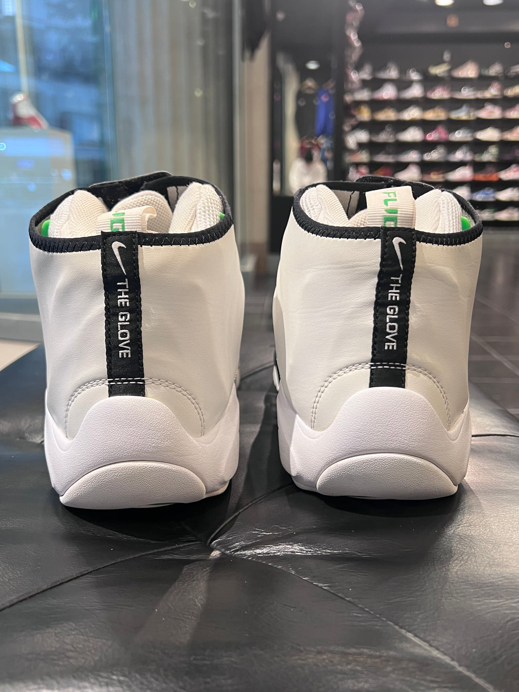 Nike Zoom Flight The Glove Gary Payton Size 9.5 Men’s Shoes