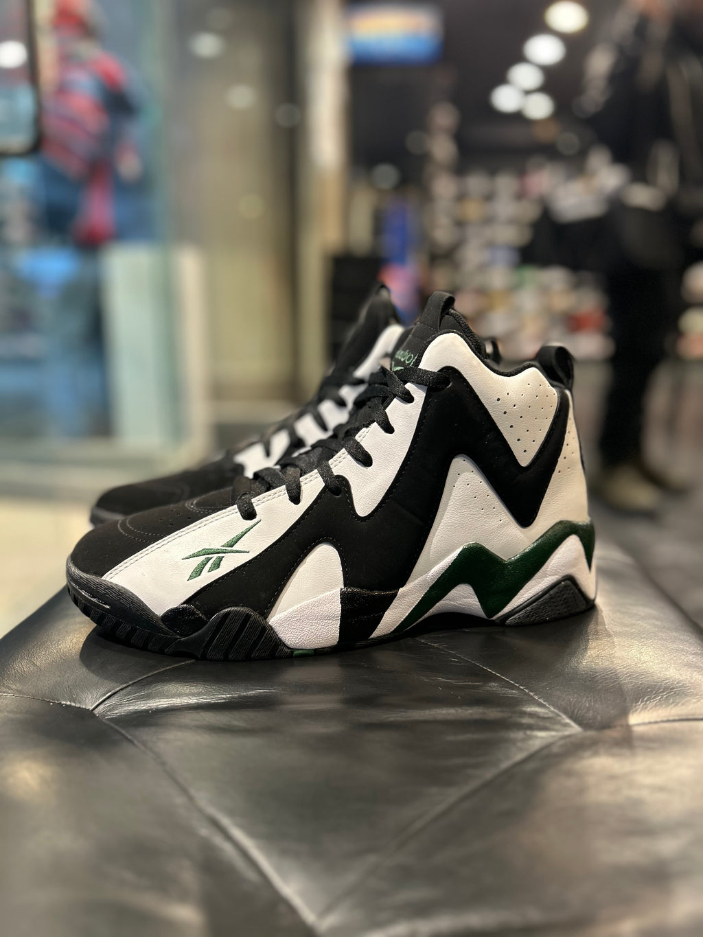 Reebok Kamikaze Shawn Kemp Size 11.5 Men Shoes