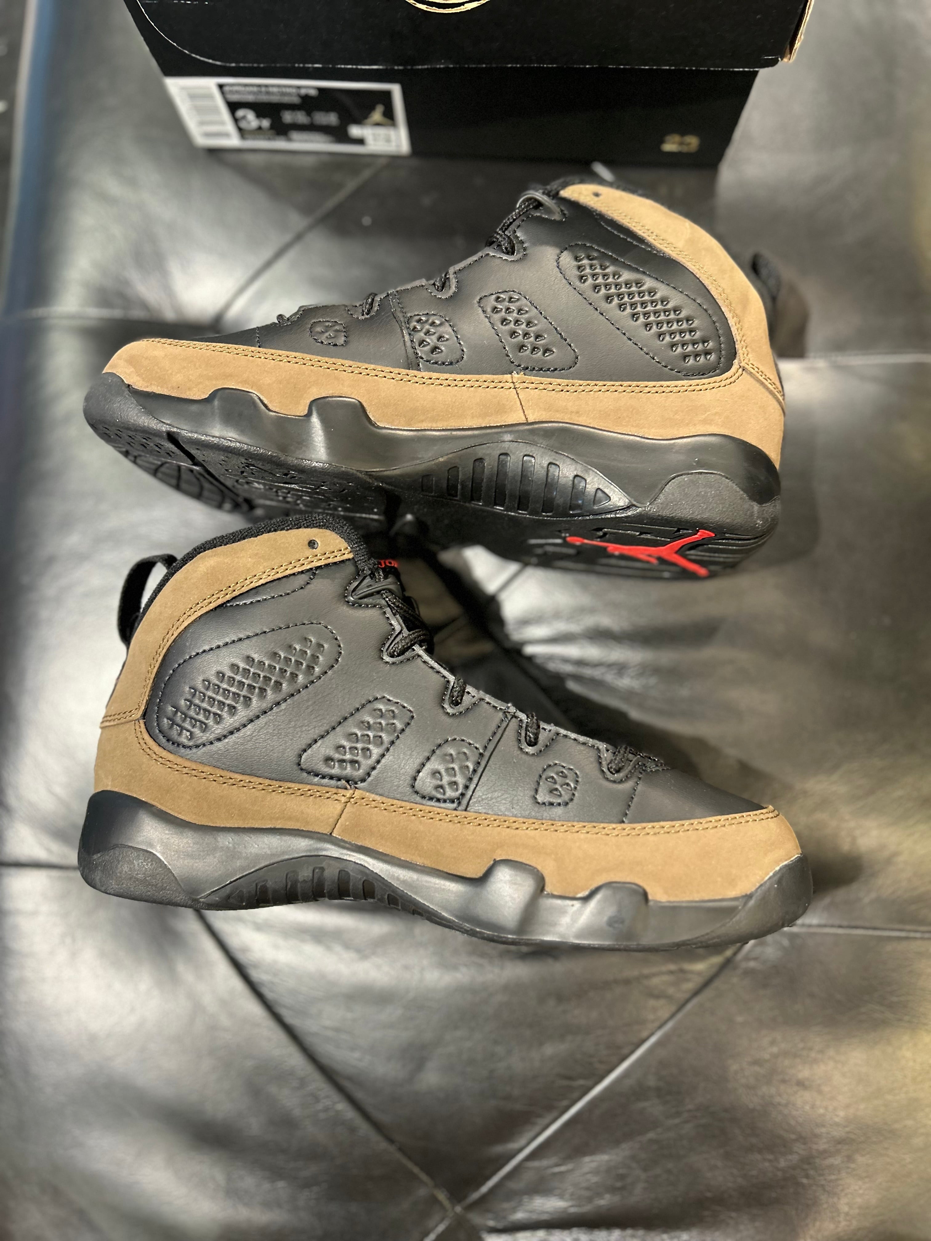 Air Jordan 9 Retro Olive Size 3y Gradeschool Shoes