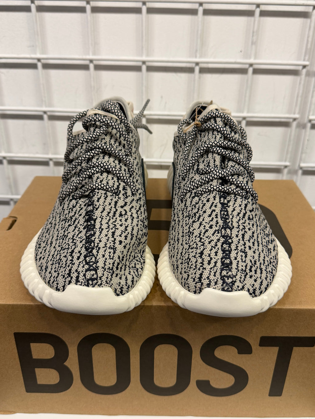 Adidas Yeezy 350 Turtle Dove Size 9.5 Men’s Shoes