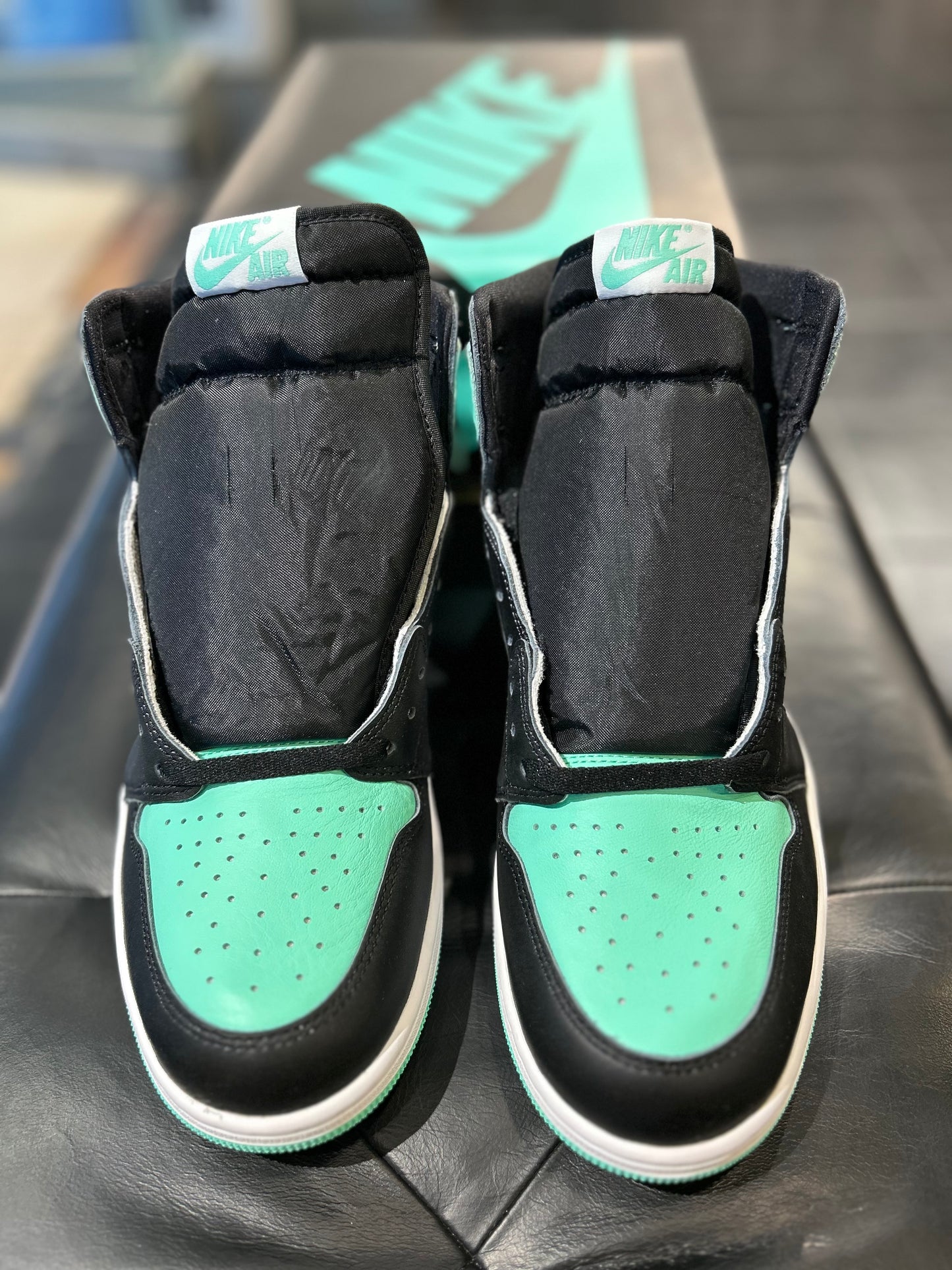 Air Jordan 1 High OG Green Glow size 13