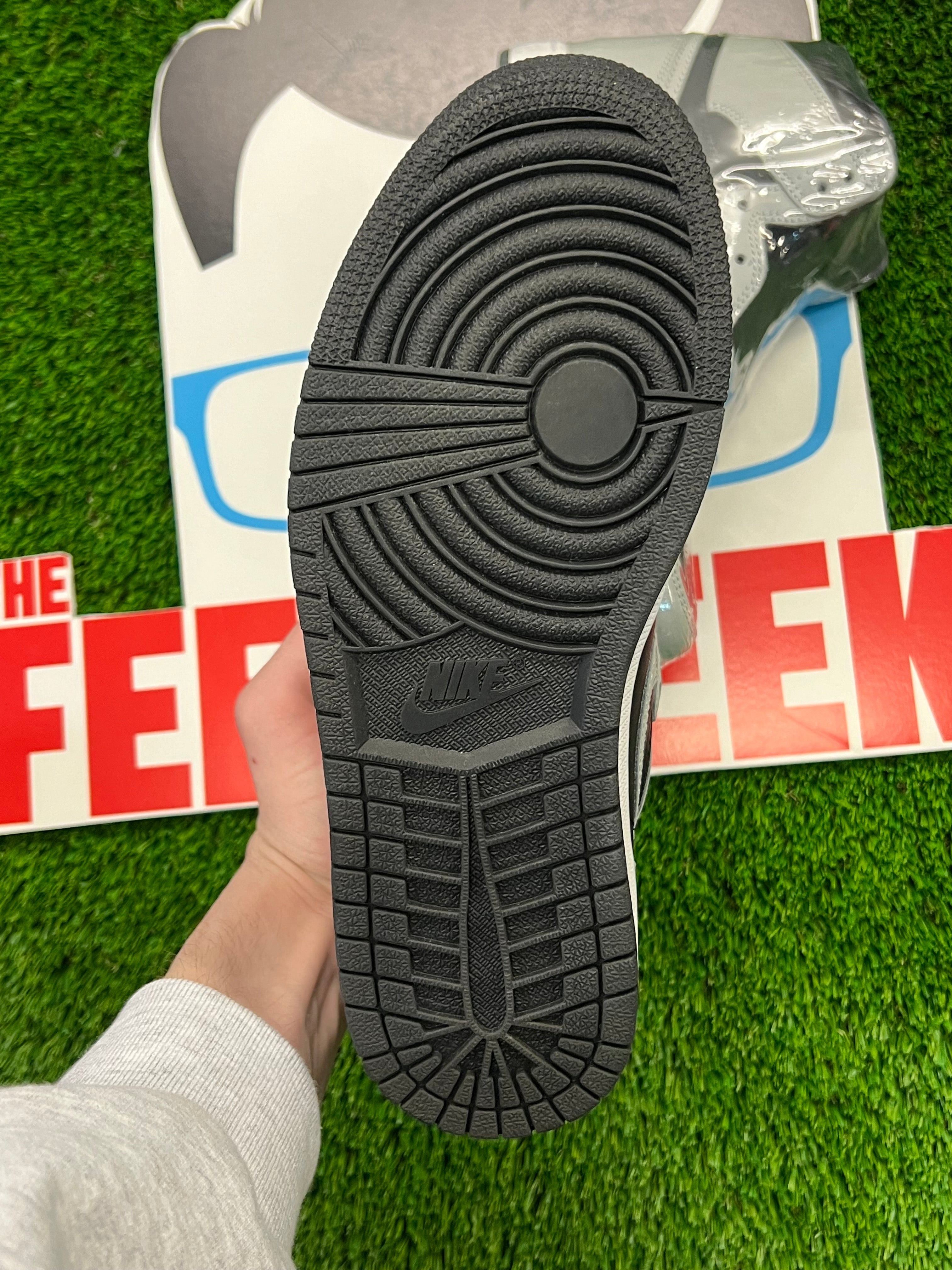 Men’s Air Jordan 1 Shadow Brand New