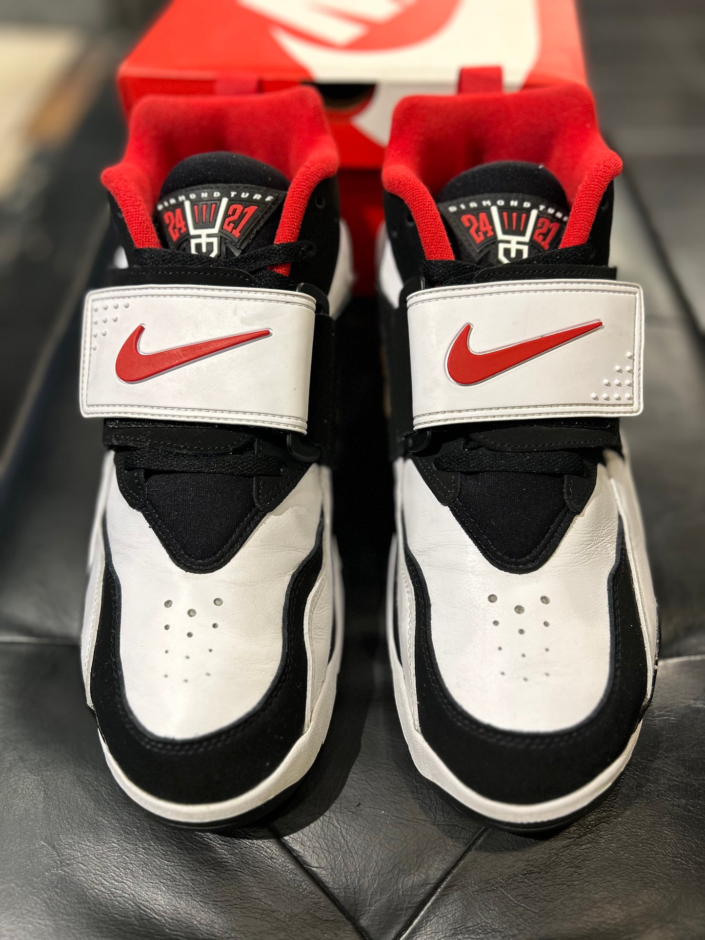 Nike Air Diamond Turf Size 12.5 Men Shoes