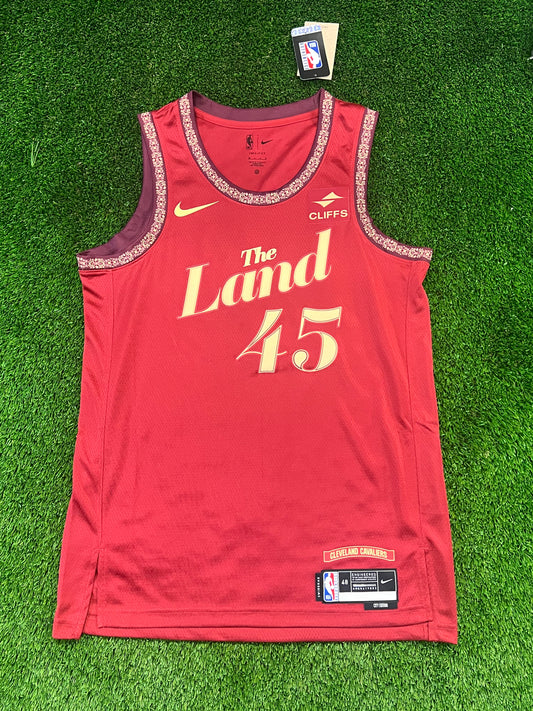 Men’s Cavaliers Donovan Mitchell Jersey Size Large