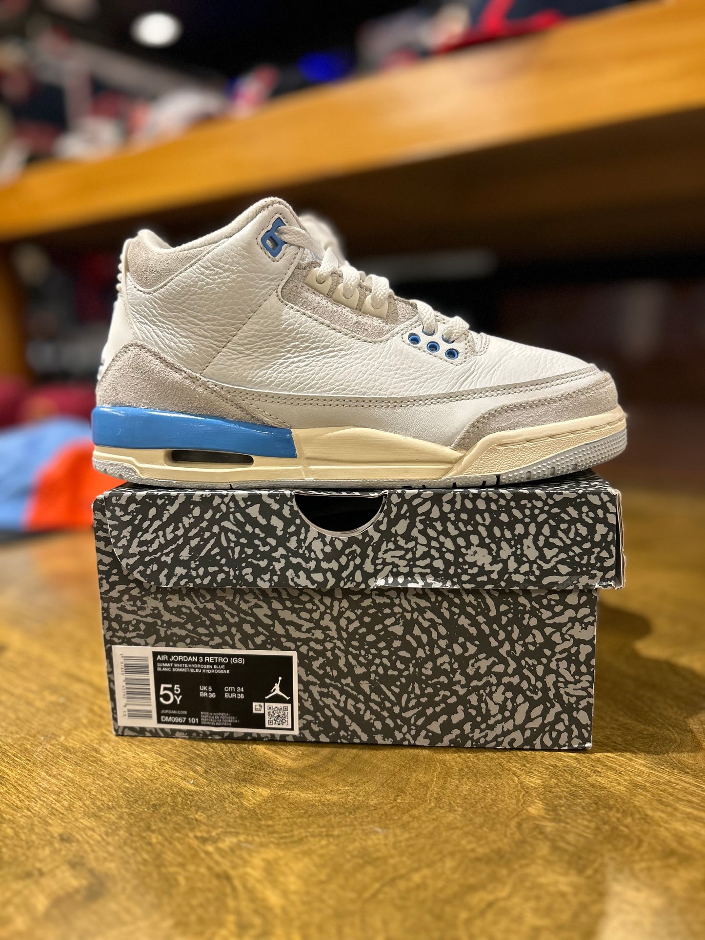 Air Jordan 3 Retro Lucky Shorts Size 5.5y