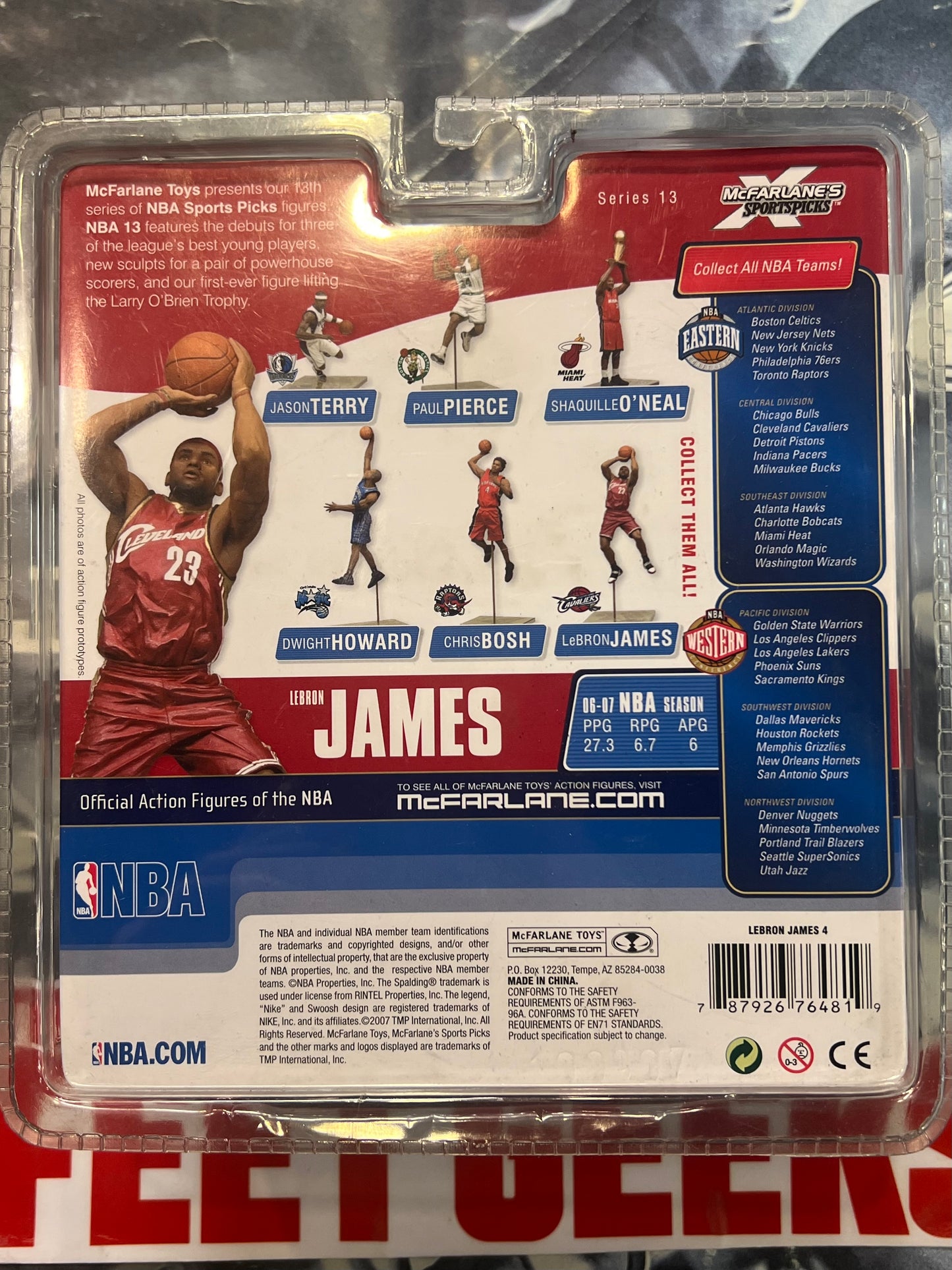 LeBron Cavs Figure