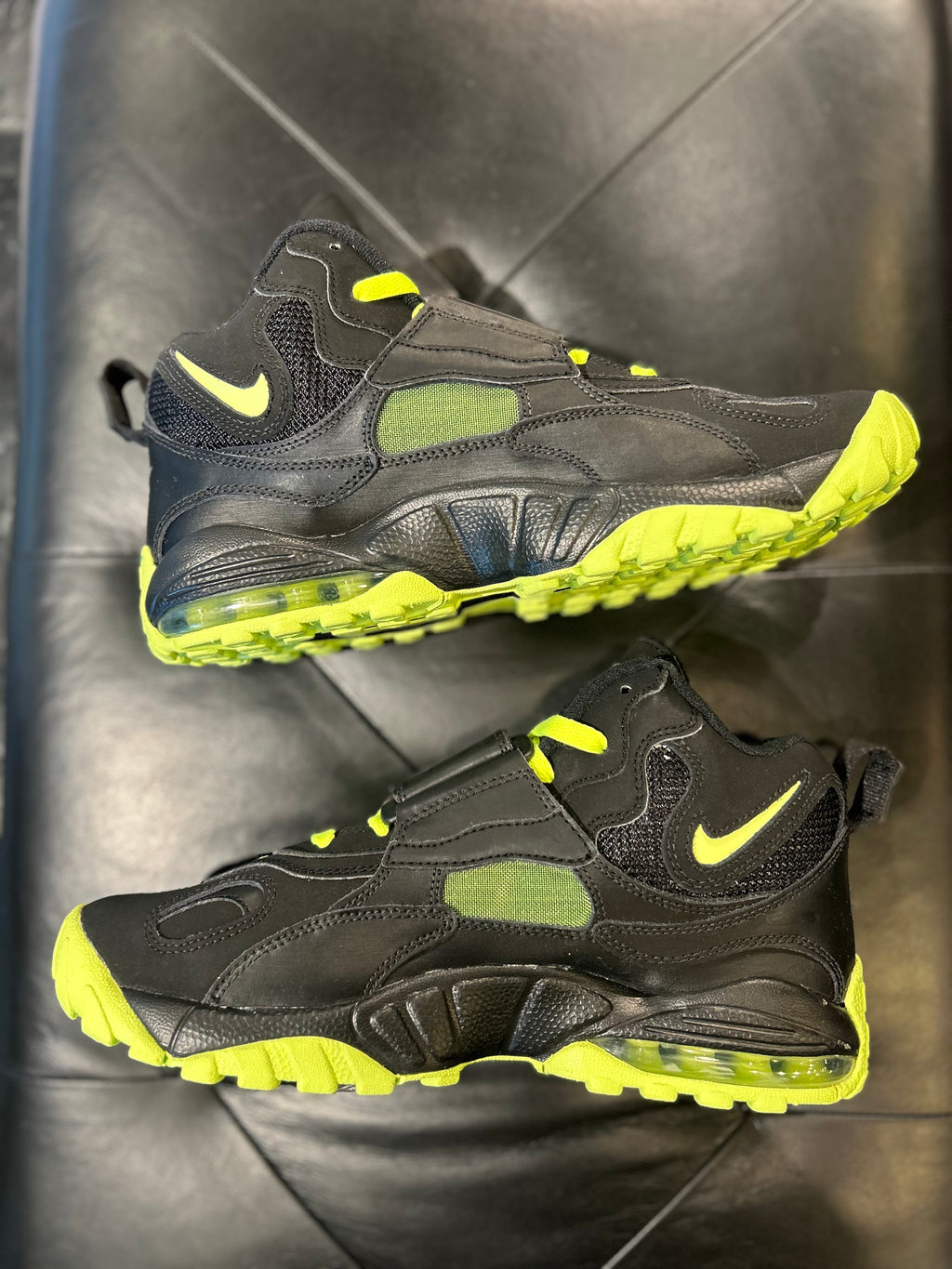 Nike Air Speed Turf Black Volt Size 8 Men's Shoes