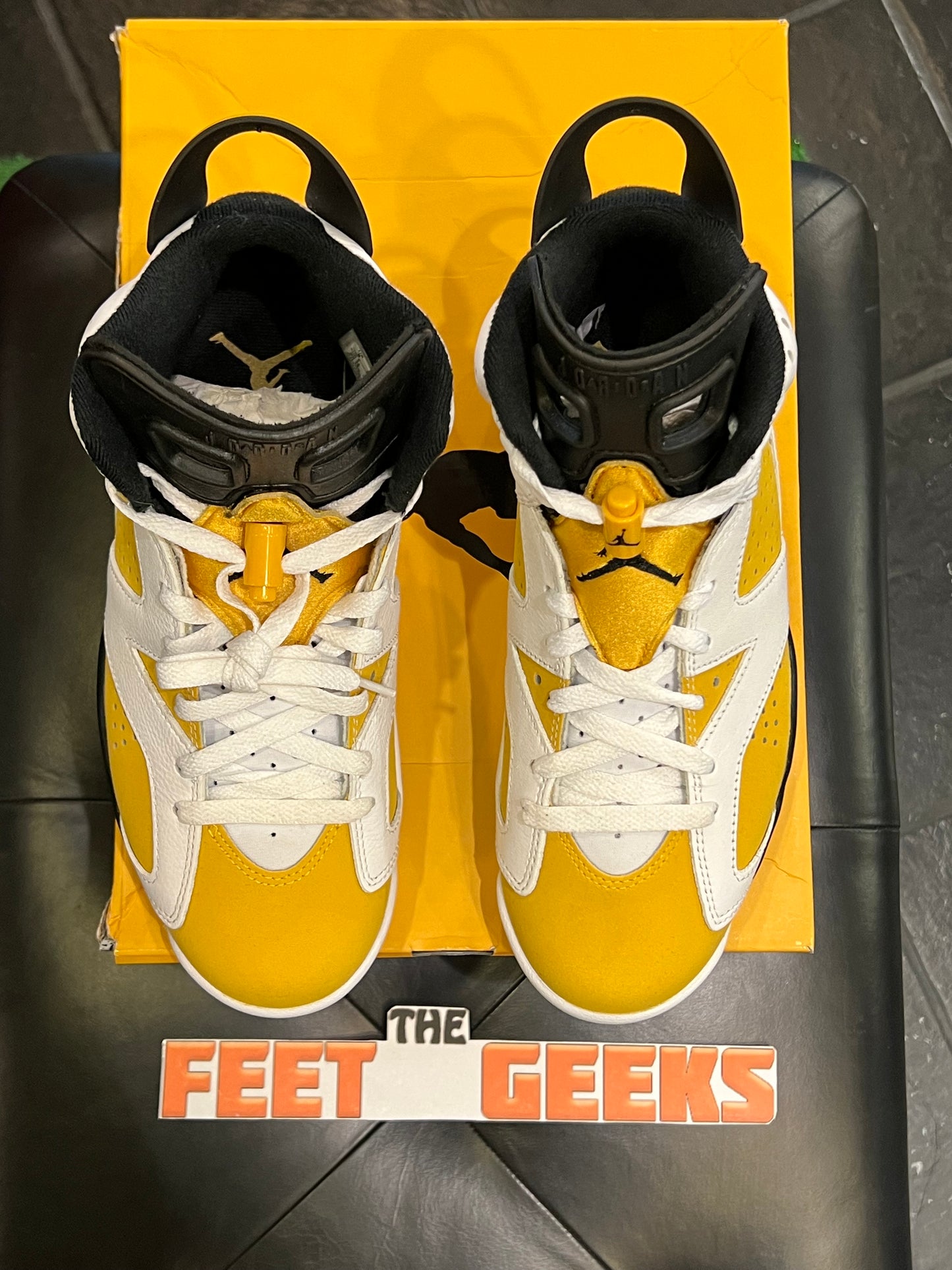 Men’s Air Jordan 6 Yellow Pre-Owned
