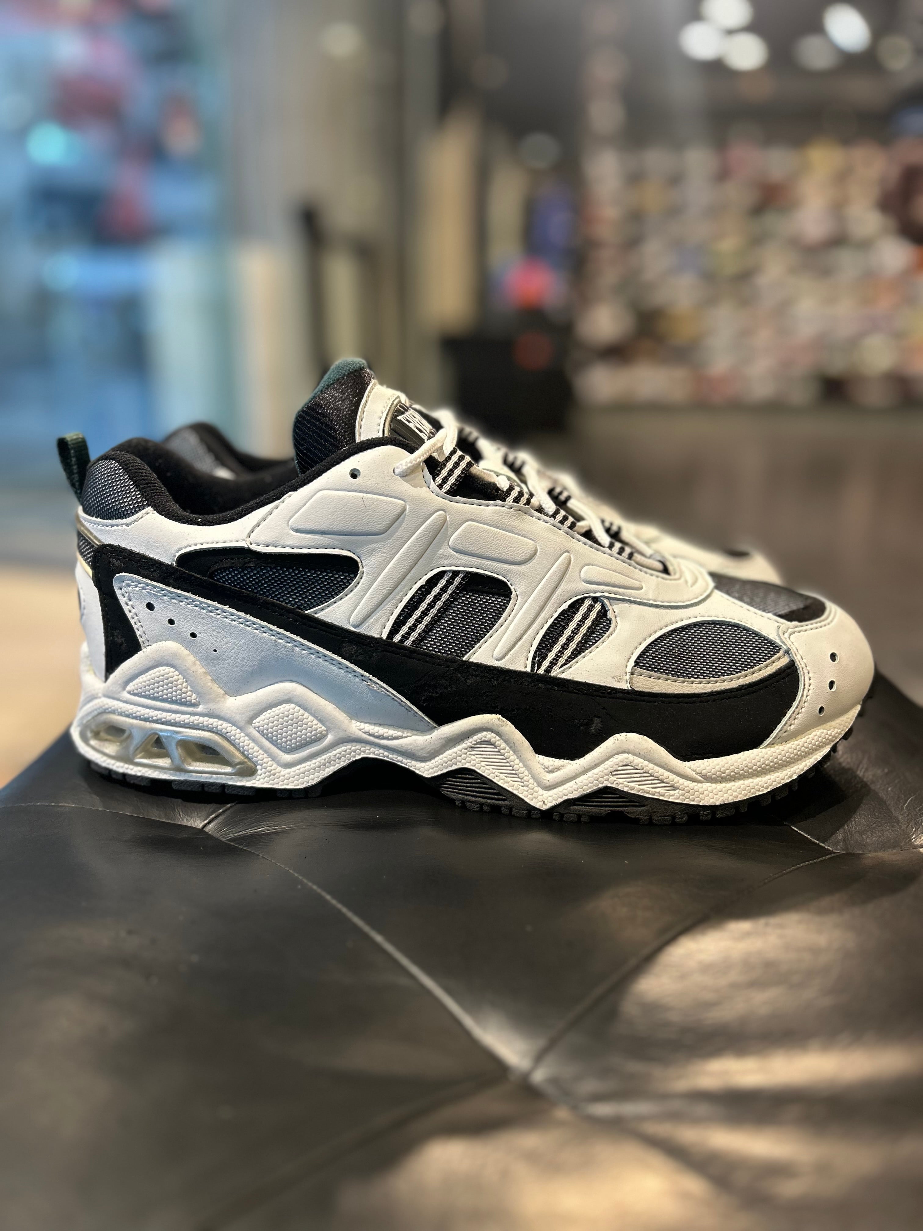 1990s Vintage Everlast Men's Sneakers Size 13