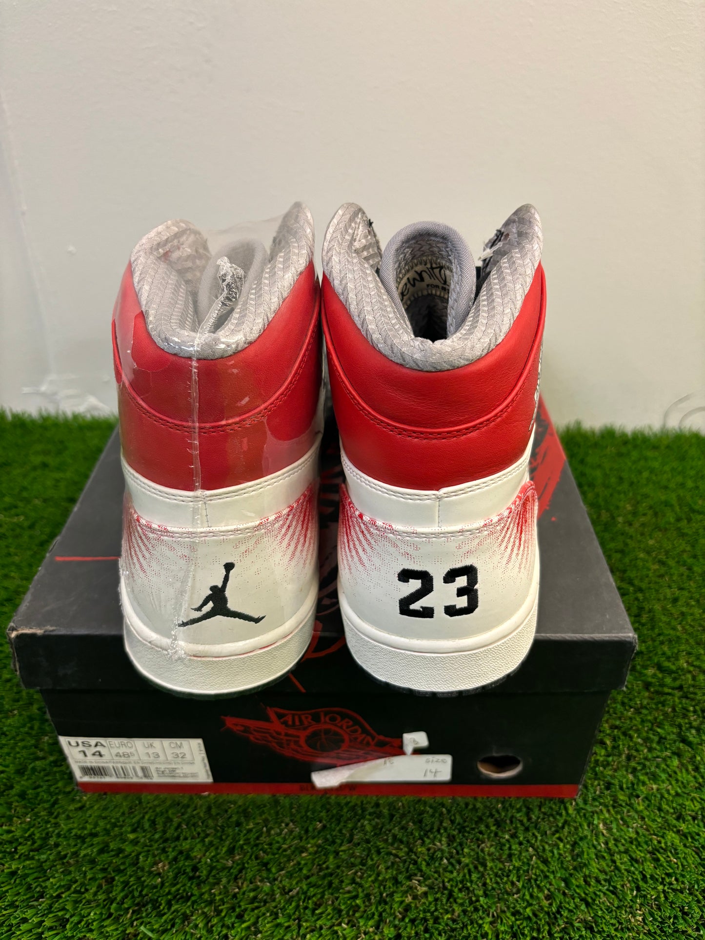 Men’s Air Jordan 1 High Og Dave White  Size 14