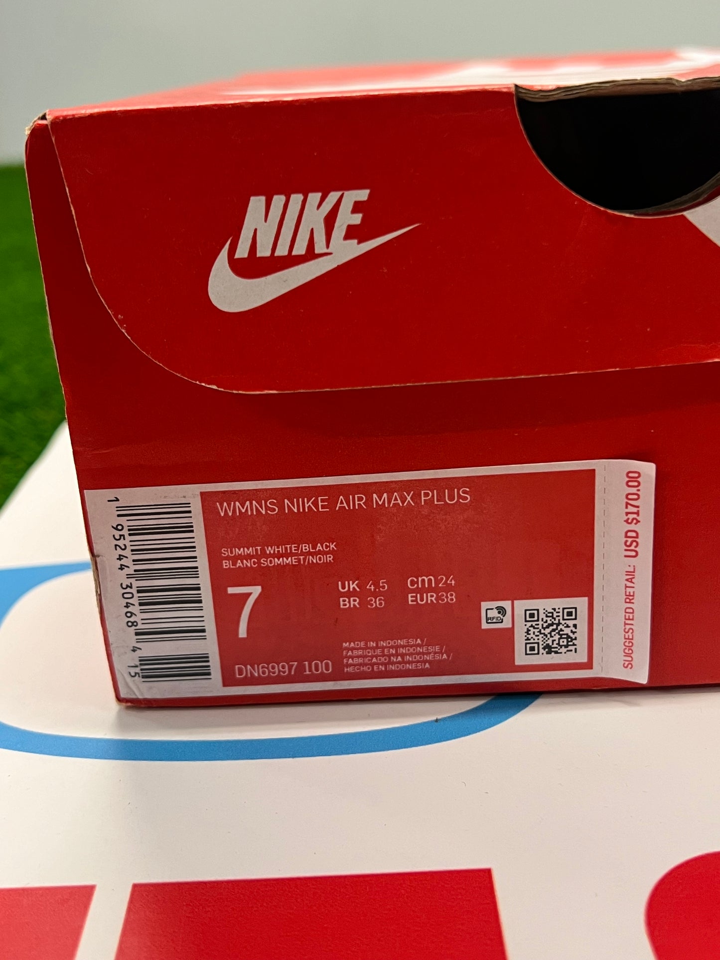 Women’s Nike Air Max Plus Neon Brand New