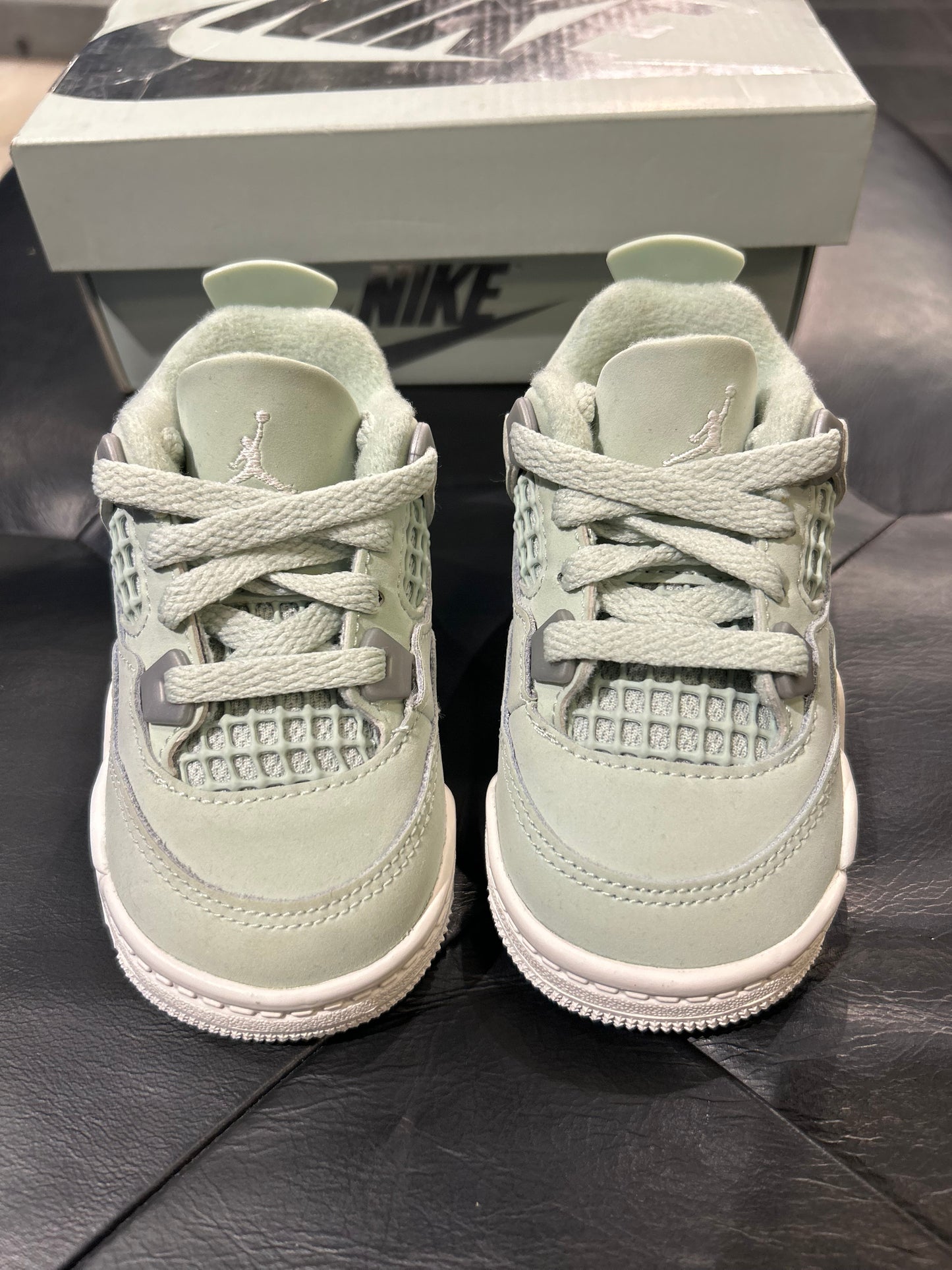 Air Jordan 4 Seafoam size 4c toddler shoes