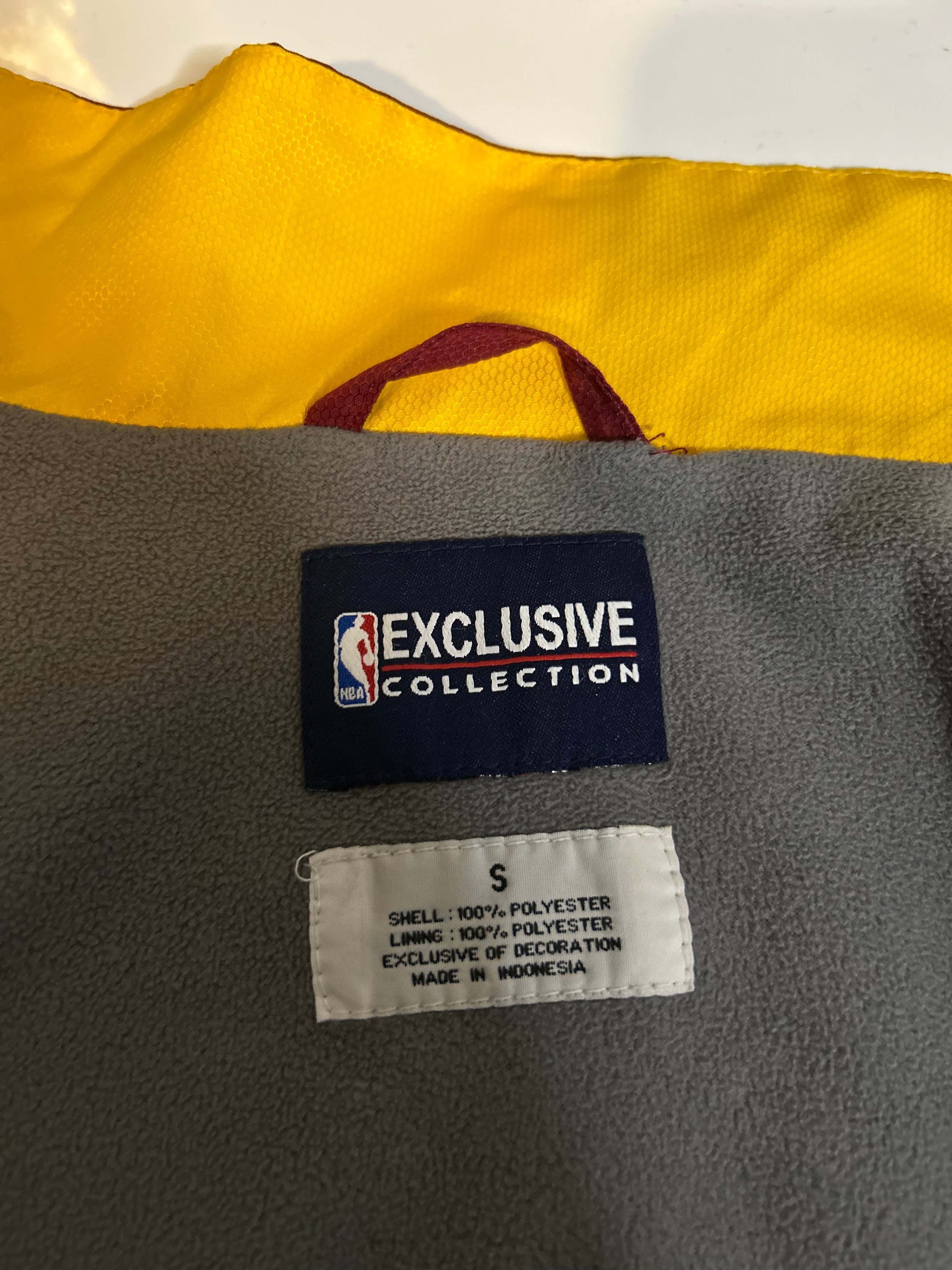 NBA Cleveland Cavaliers Exclusive Collection Jacket Size Small Mens