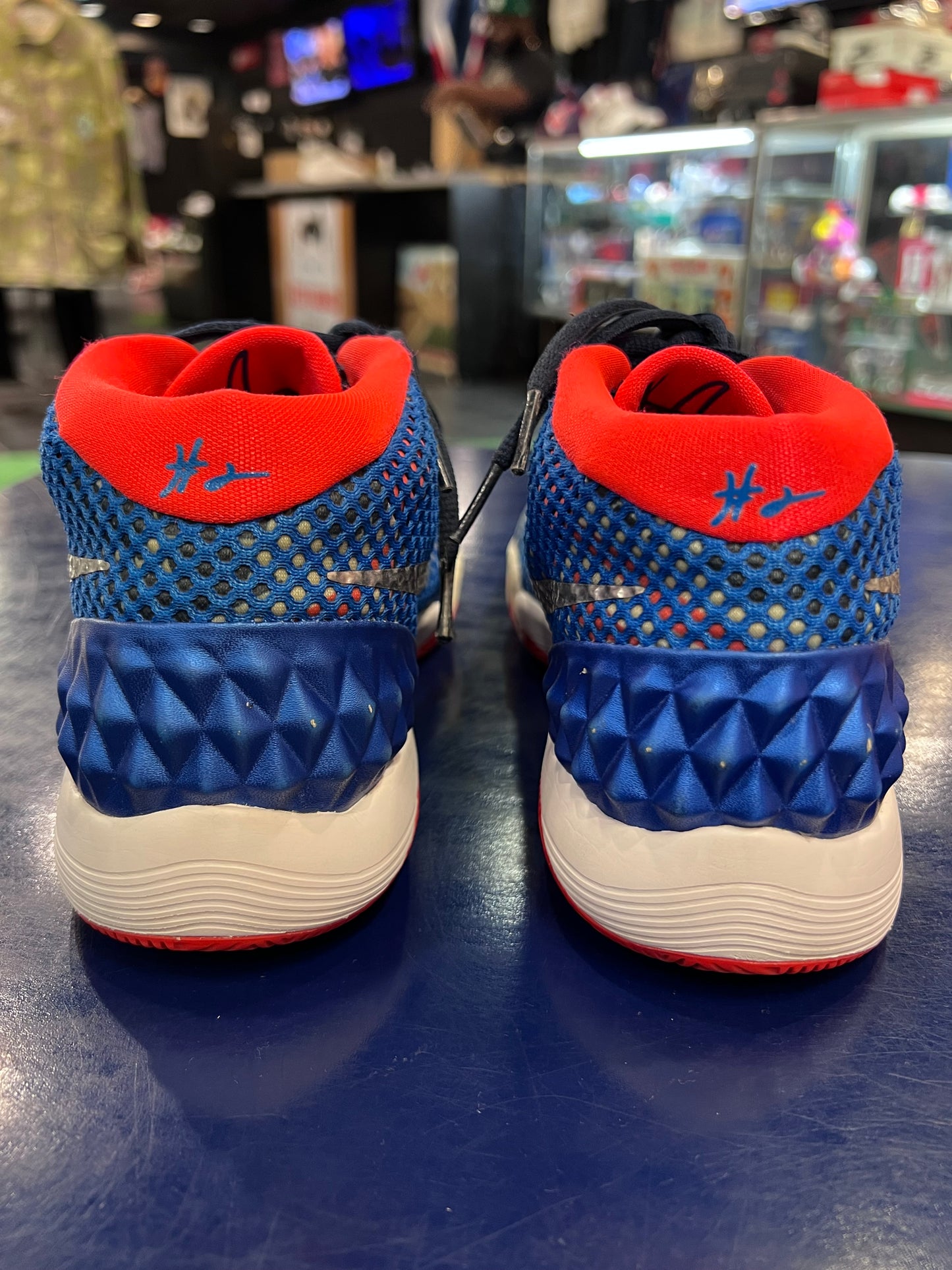 Gradeschool Kyrie 1 Independence Day Size 6y