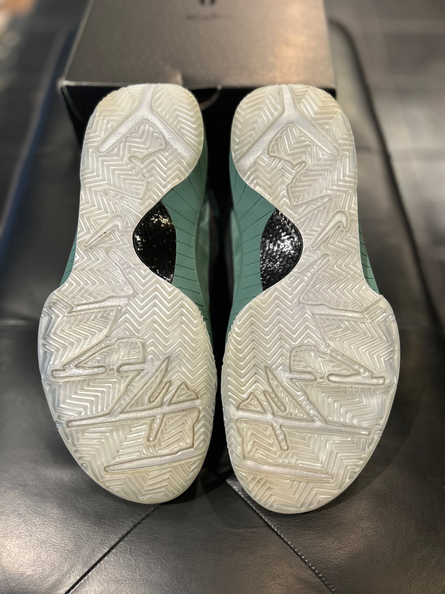 Nike Kobe 4 Protro size 10 Men Shoes