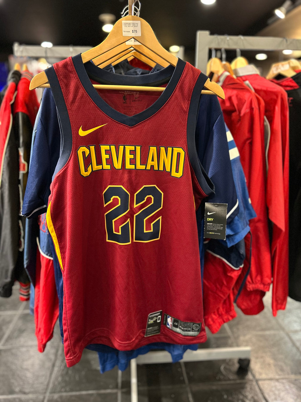 Nike NBA Cleveland Cavaliers Basketball #22 Jersey Size 44 Medium