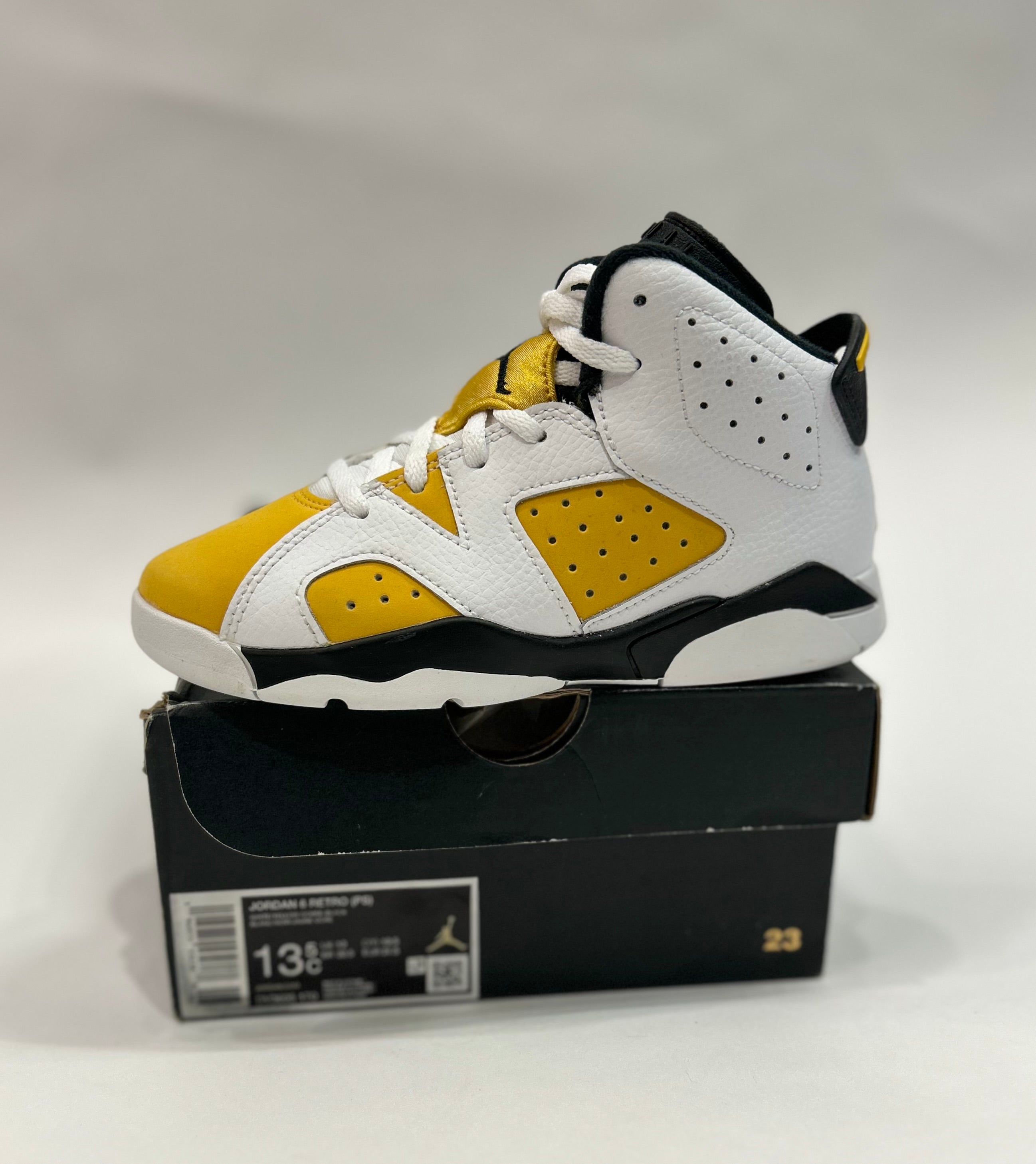 Air Jordan 6 Yellow Ochre Size 13.5c Toddler Shoes