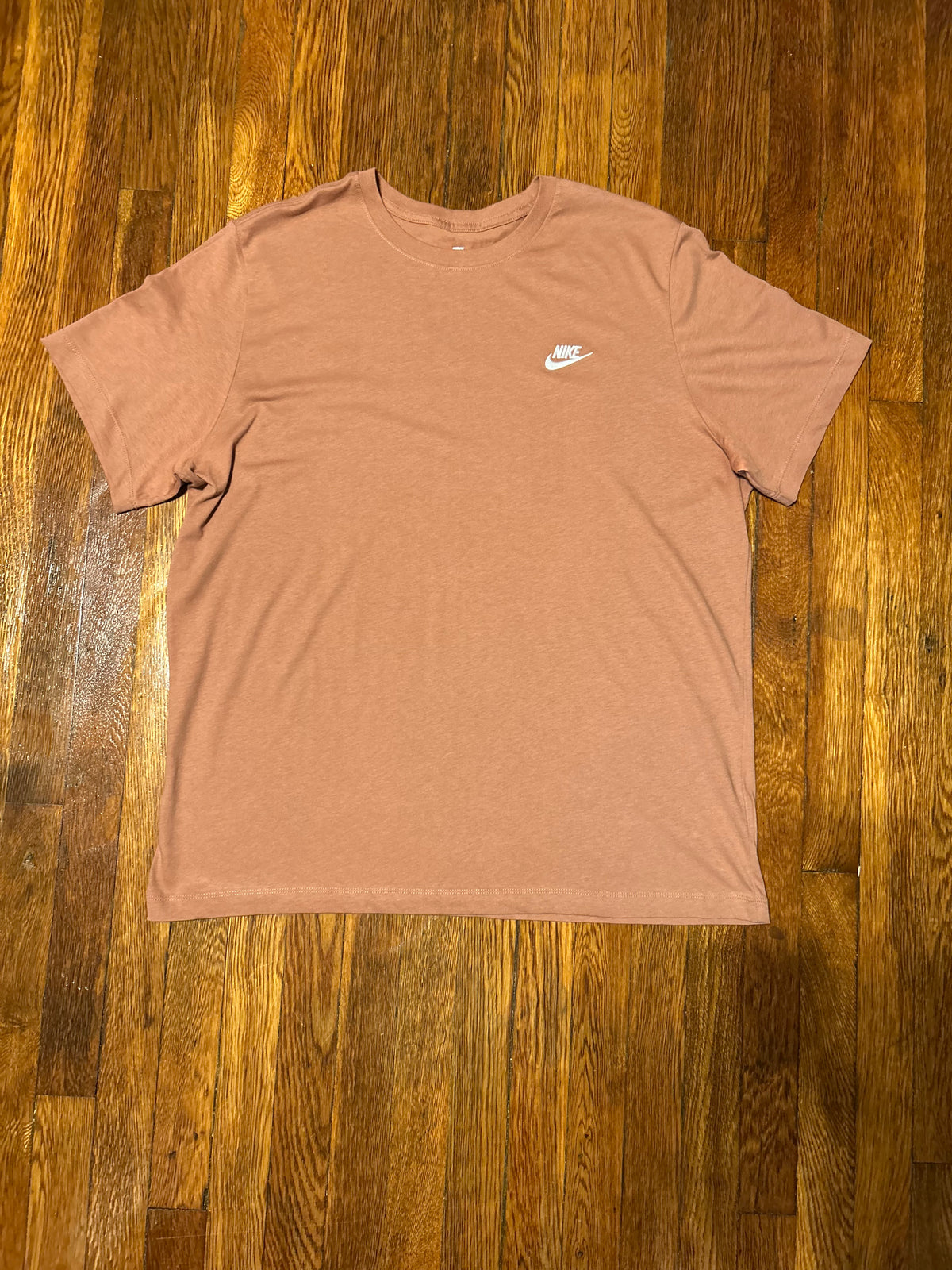 Nike Sportswear Club T-Shirt Mineral Clay White AR4997-215 Mens XL New Without Tags