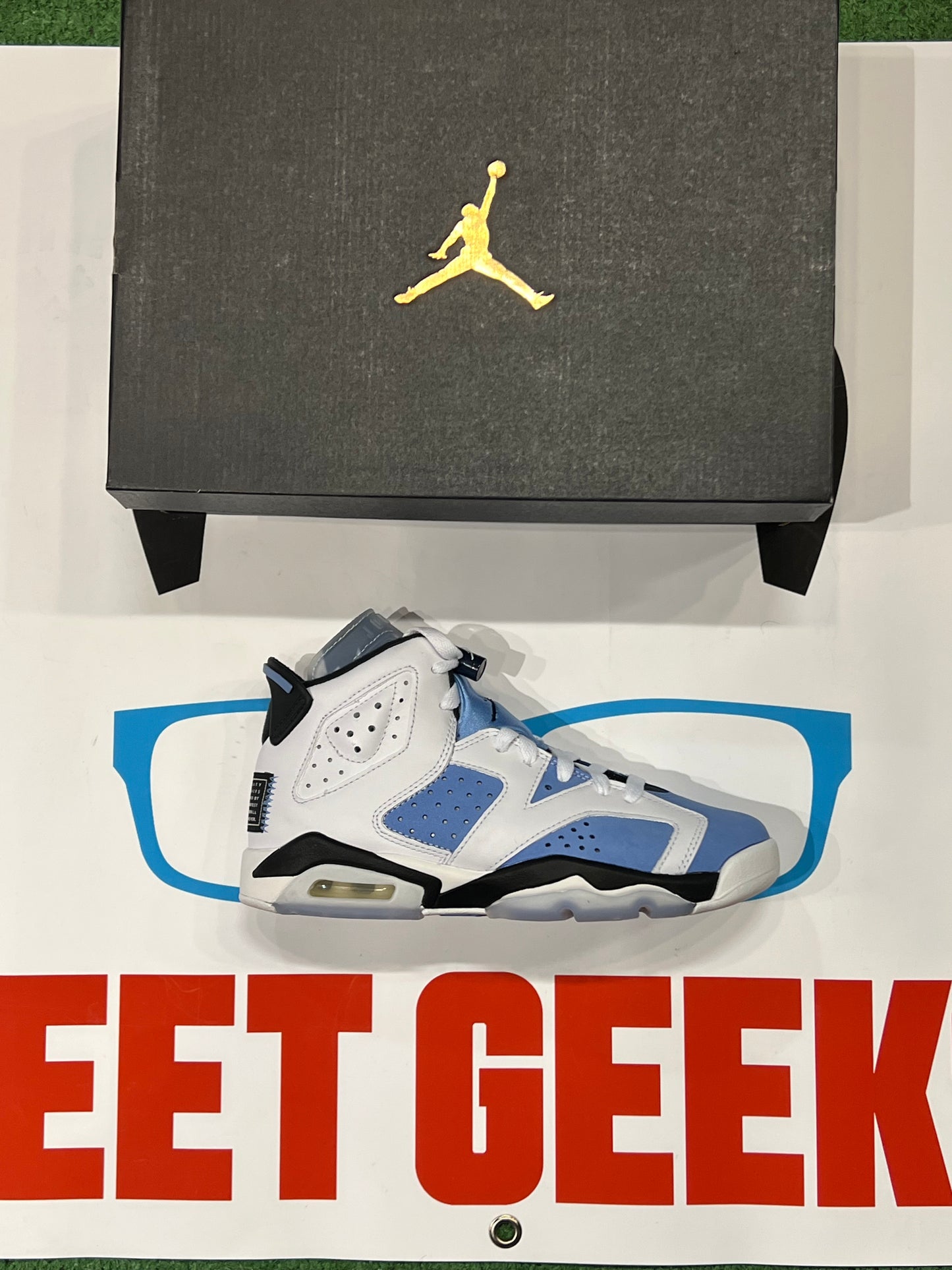 Gradeschool Air Jordan 6 UNC Brand New