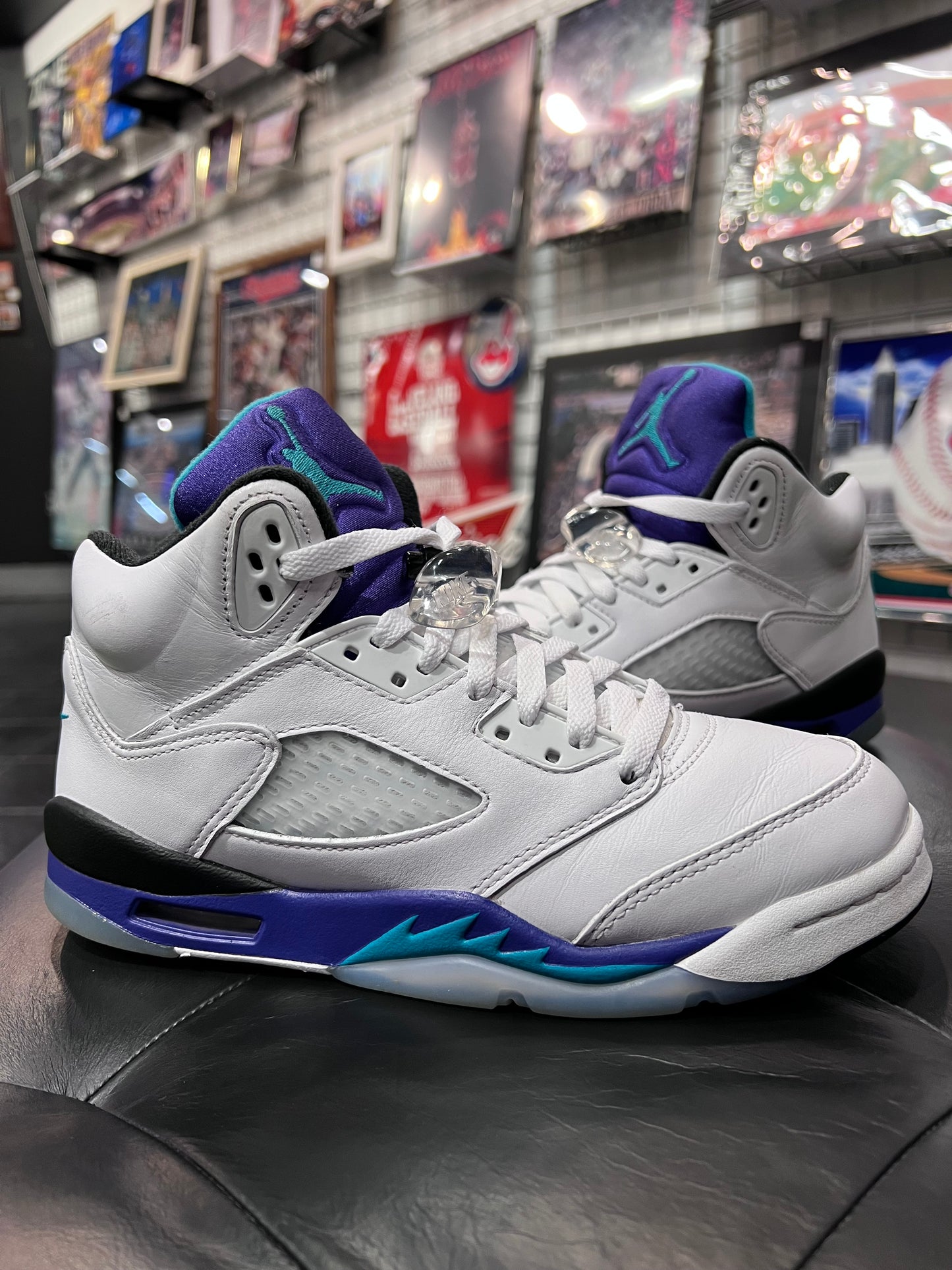 Gradeschool Air Jordan 5 Grape Size 6.5y