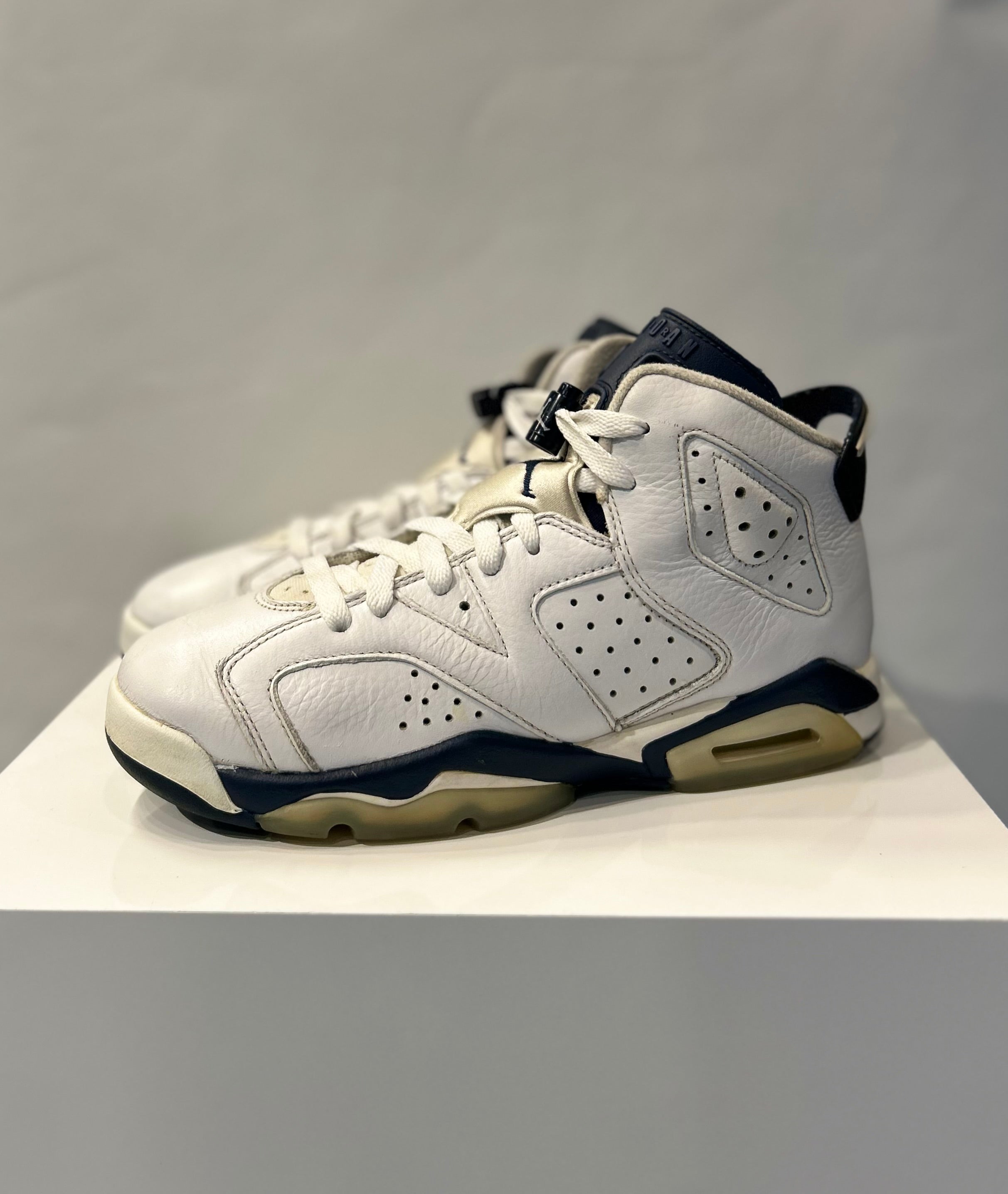 Air Jordan 6 Retro Midnight Navy Size 6y