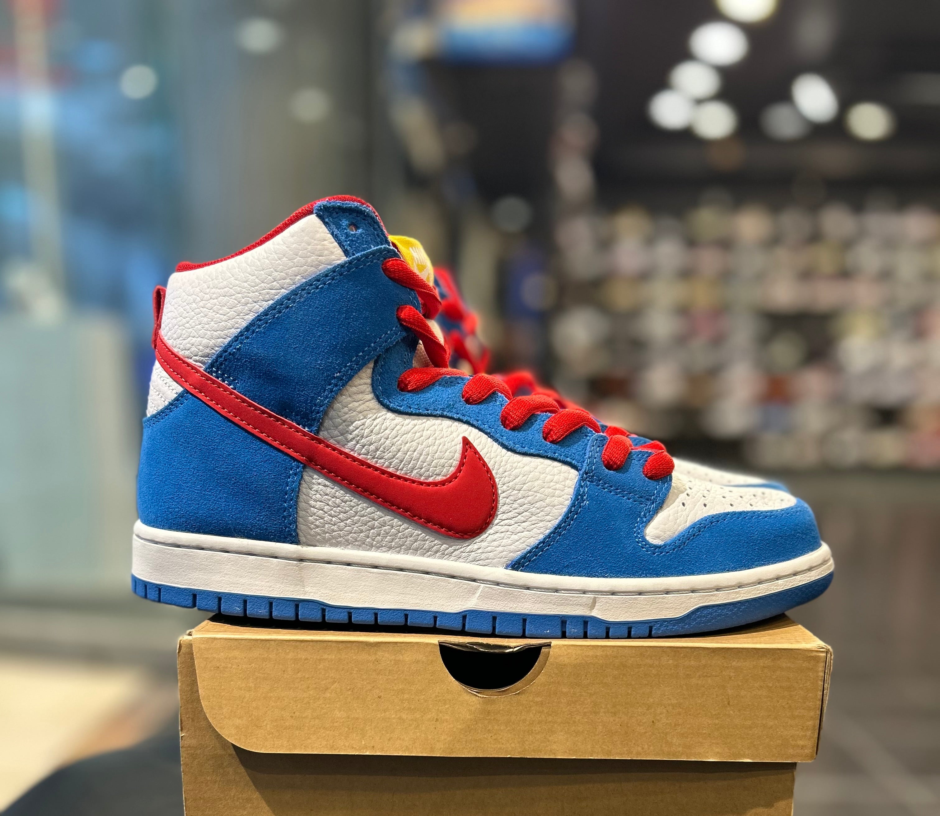 Nike SB Dunk High Doraemon Size 9 Men's Shoes