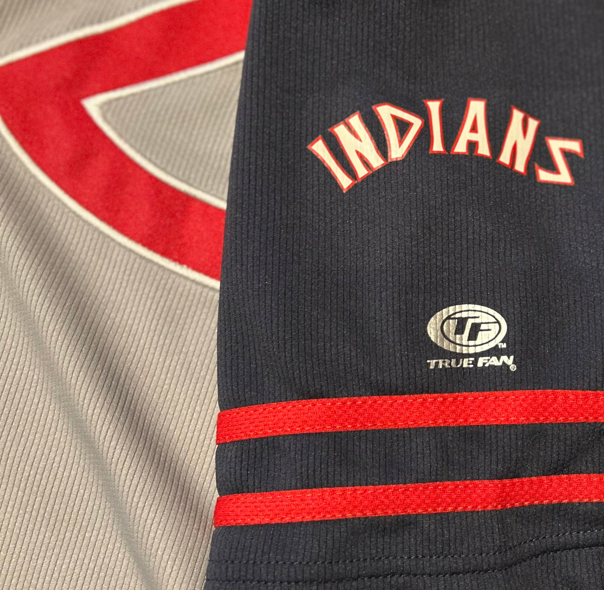 Cleveland Indians Jersey M True Fan Gray Navy C Logo Indians Guardians MLB