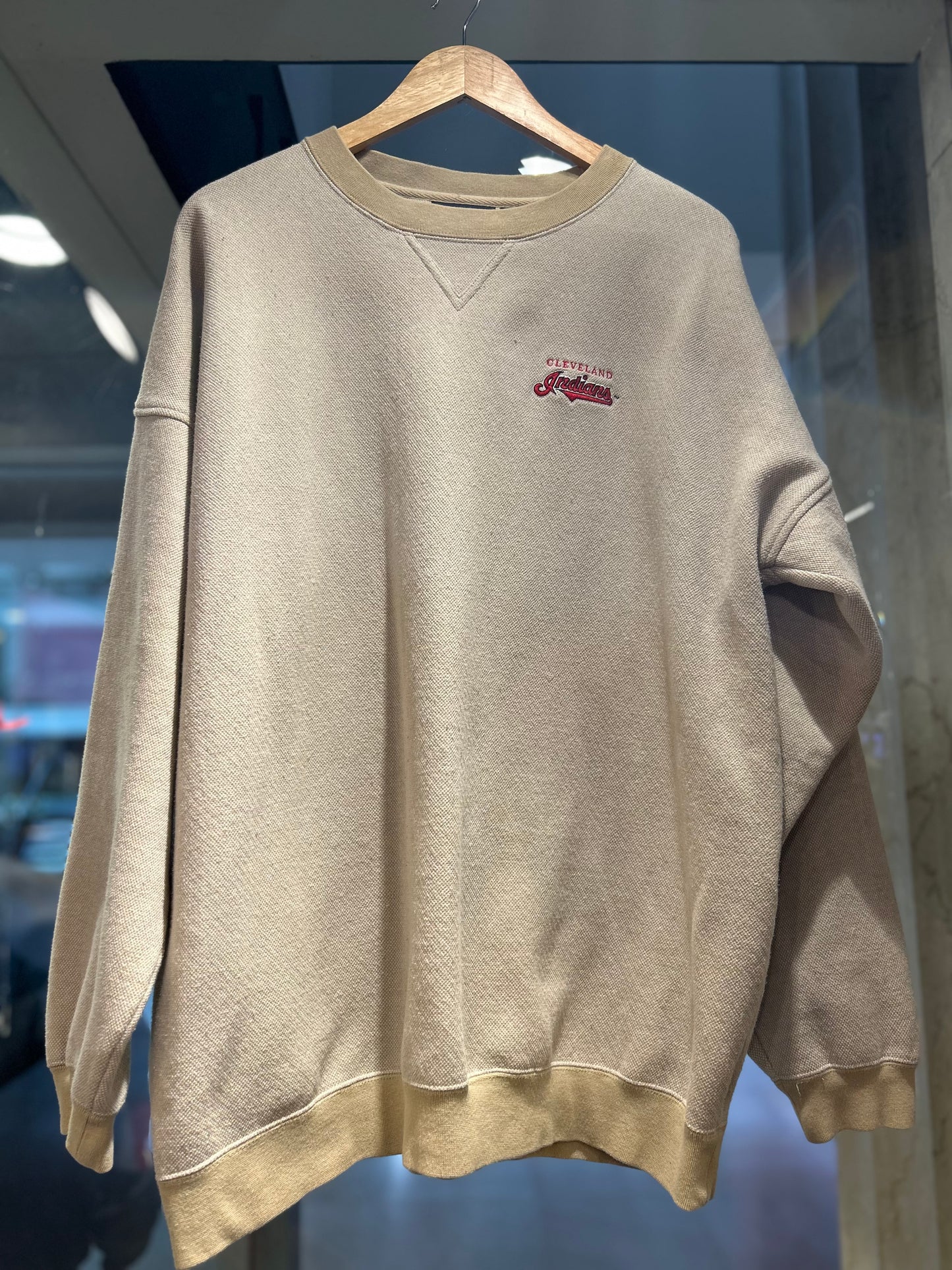 Antigua Cleveland Indians Crewneck size XXL