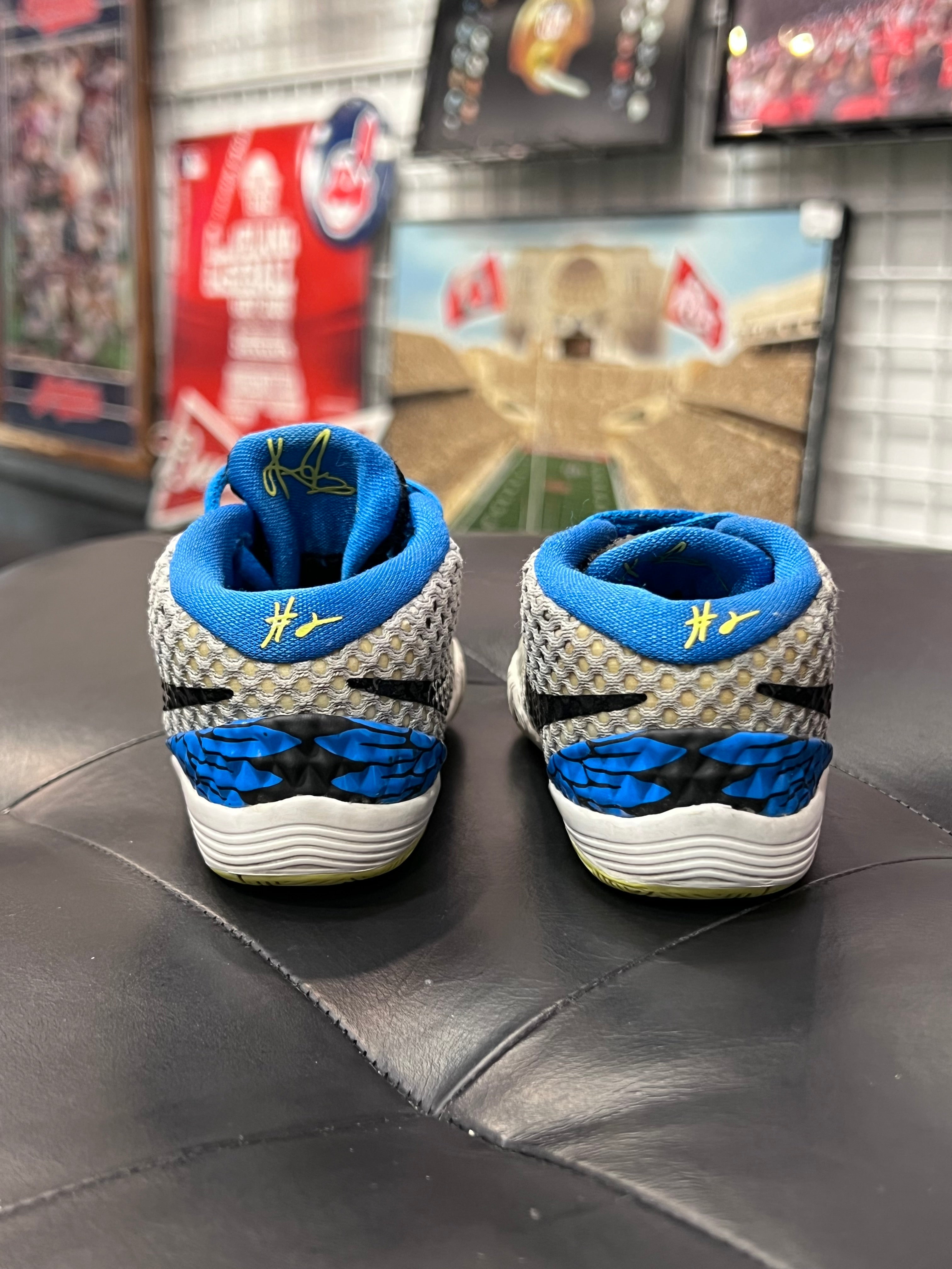 Baby Nike Kyrie 1 Size 5c Shoes