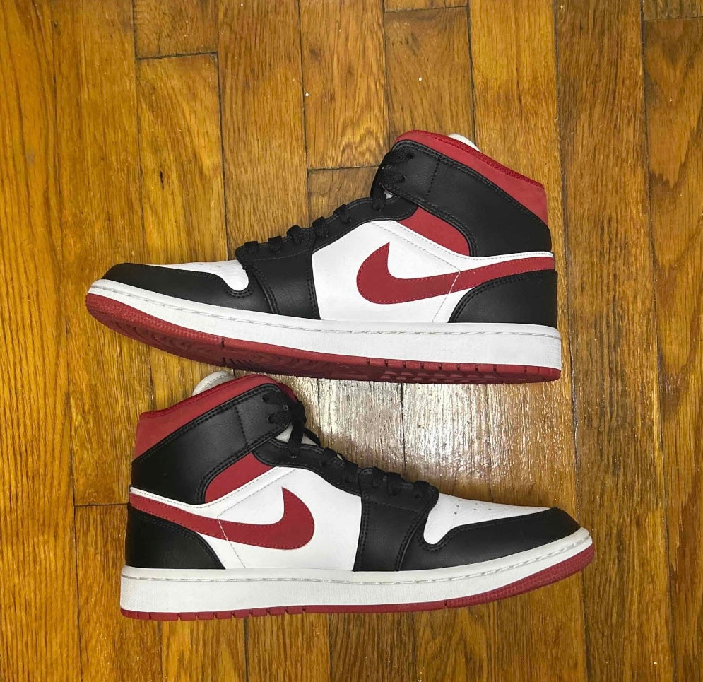 Air Jordan 1 Mid Gym Red Size 9.5 Men Shoes
