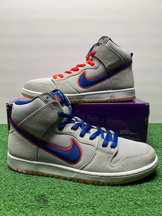 Men’s Nike SB Dunk High Mets Size 11.5