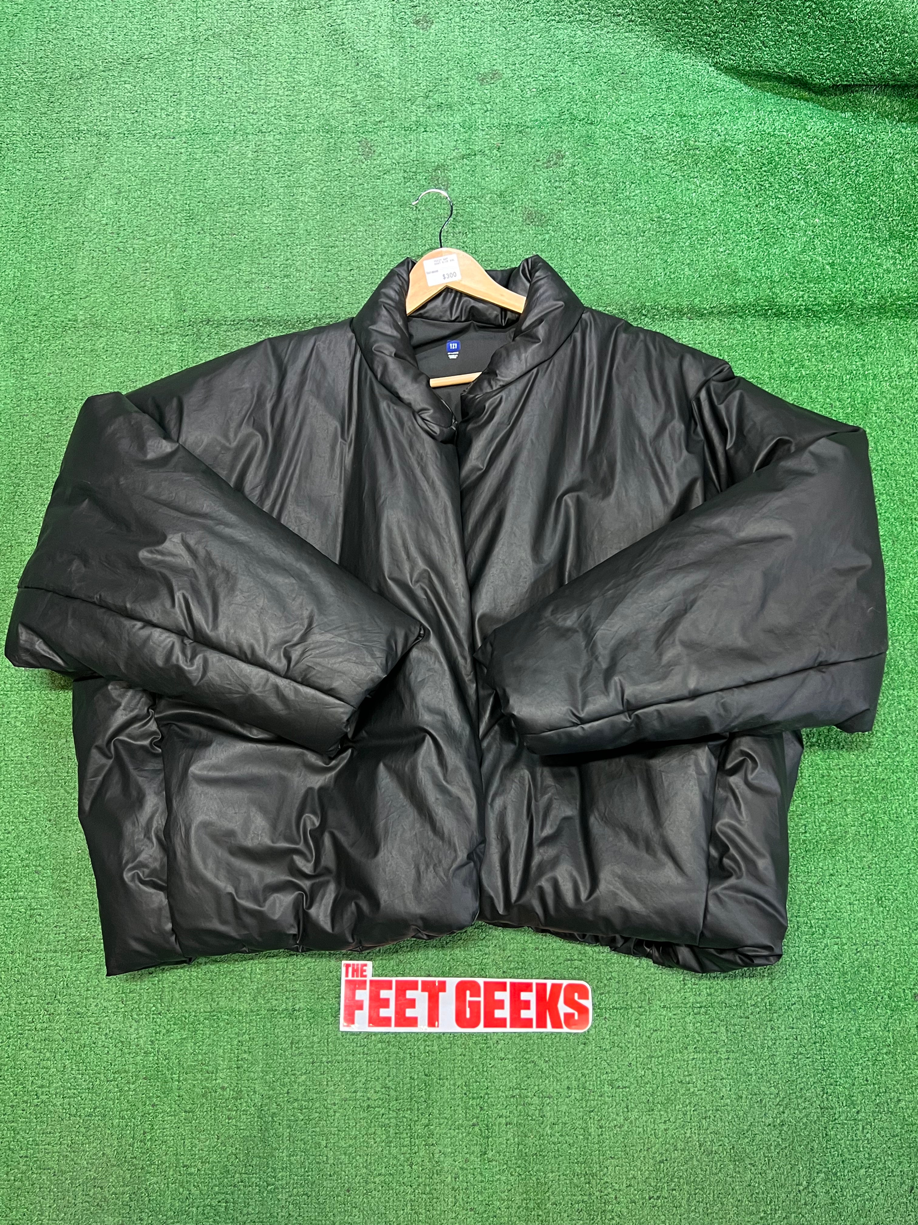 Men’s Yeezy Gap Jacket Brand New