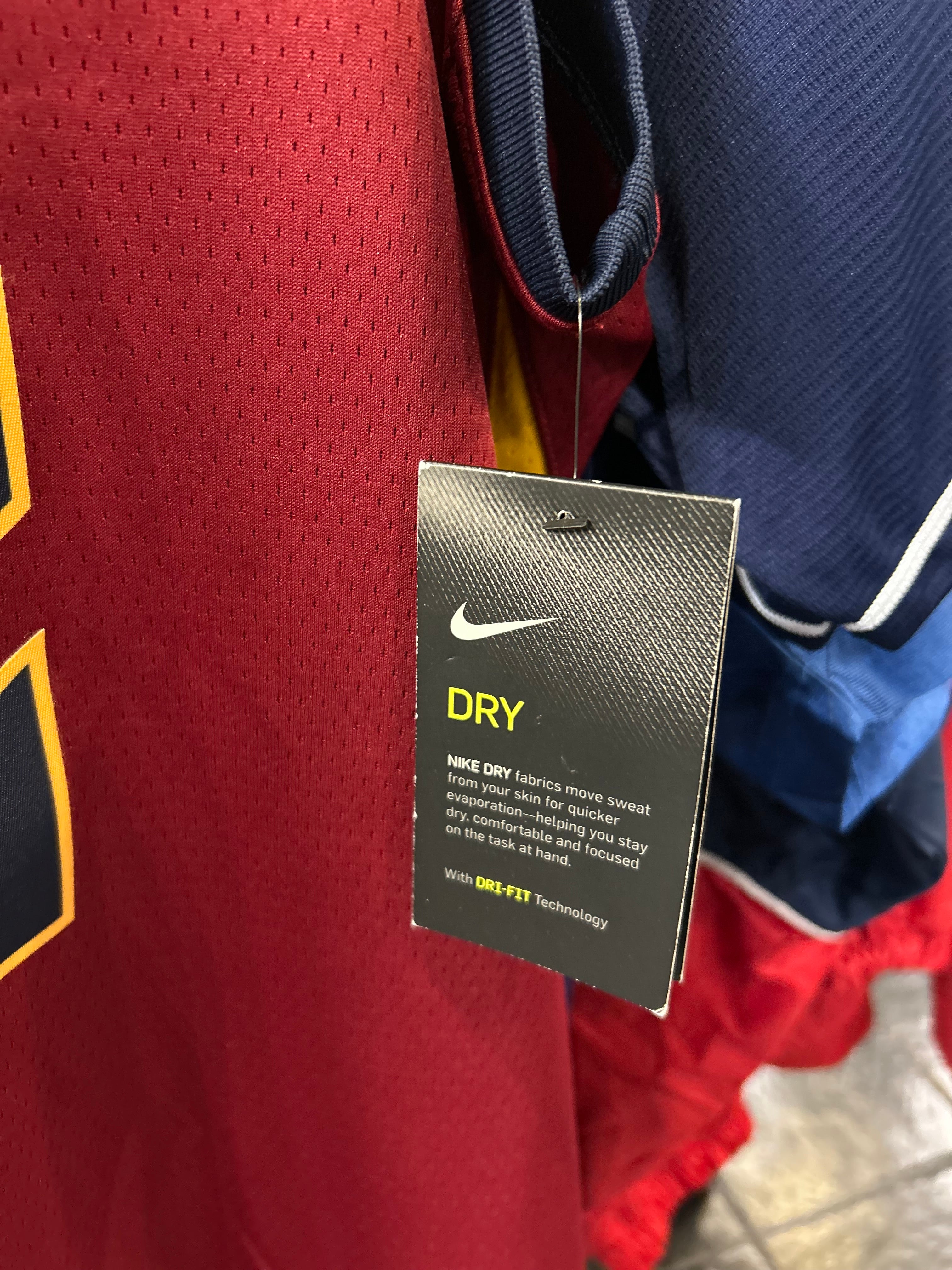 Nike NBA Cleveland Cavaliers Basketball #22 Jersey Size 44 Medium
