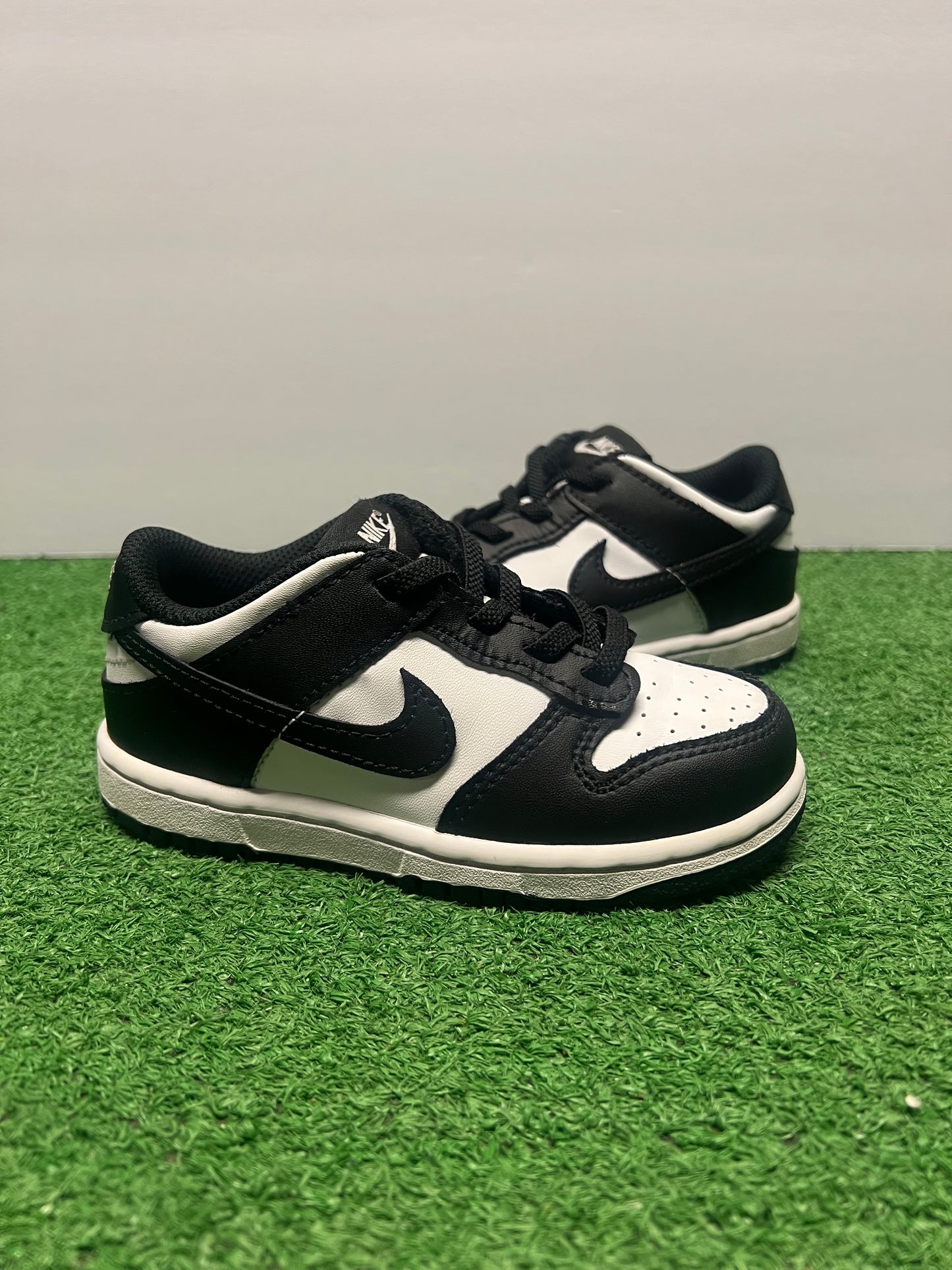 Kids Nike Dunk Low Panda Size 9c