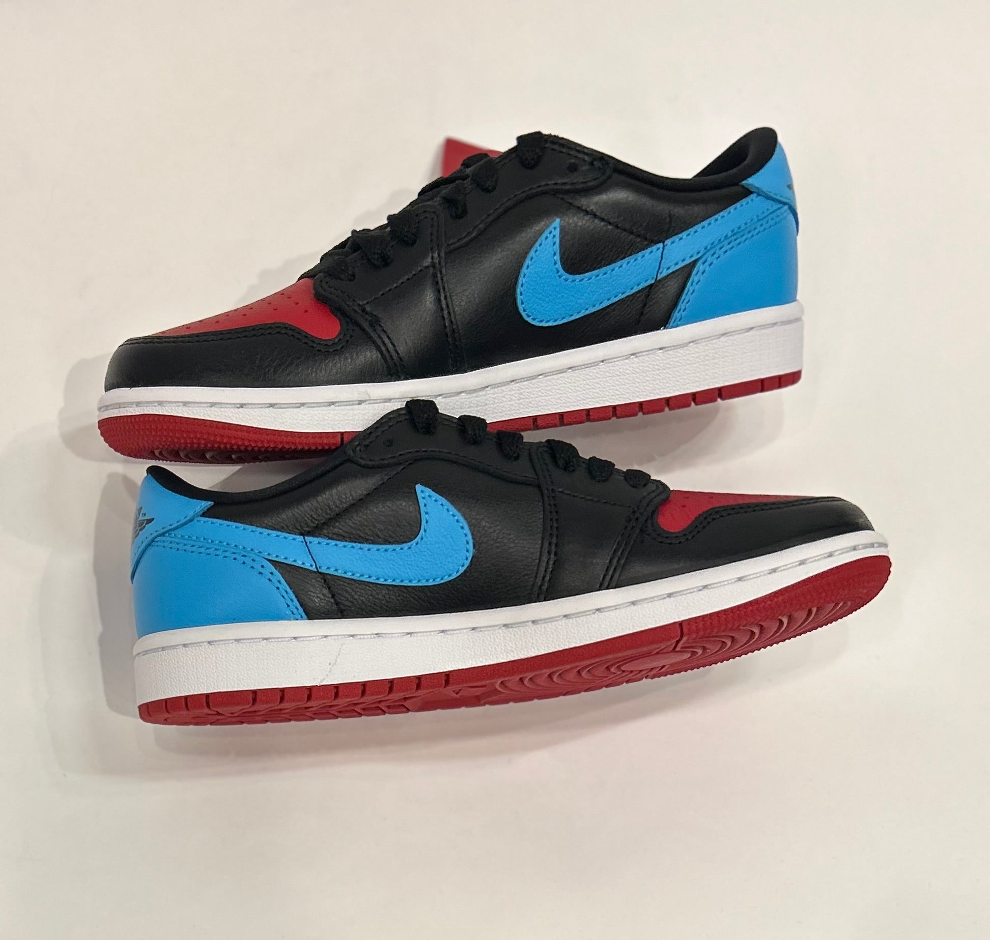 Air Jordan 1 Low OG UNC to CHI Size 5.5 Women's Shoes (4 Men's shoes)