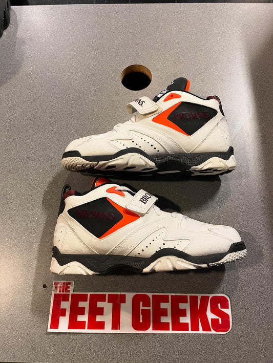 Reebok Cleveland Browns Trainers size 9 Men Shoes