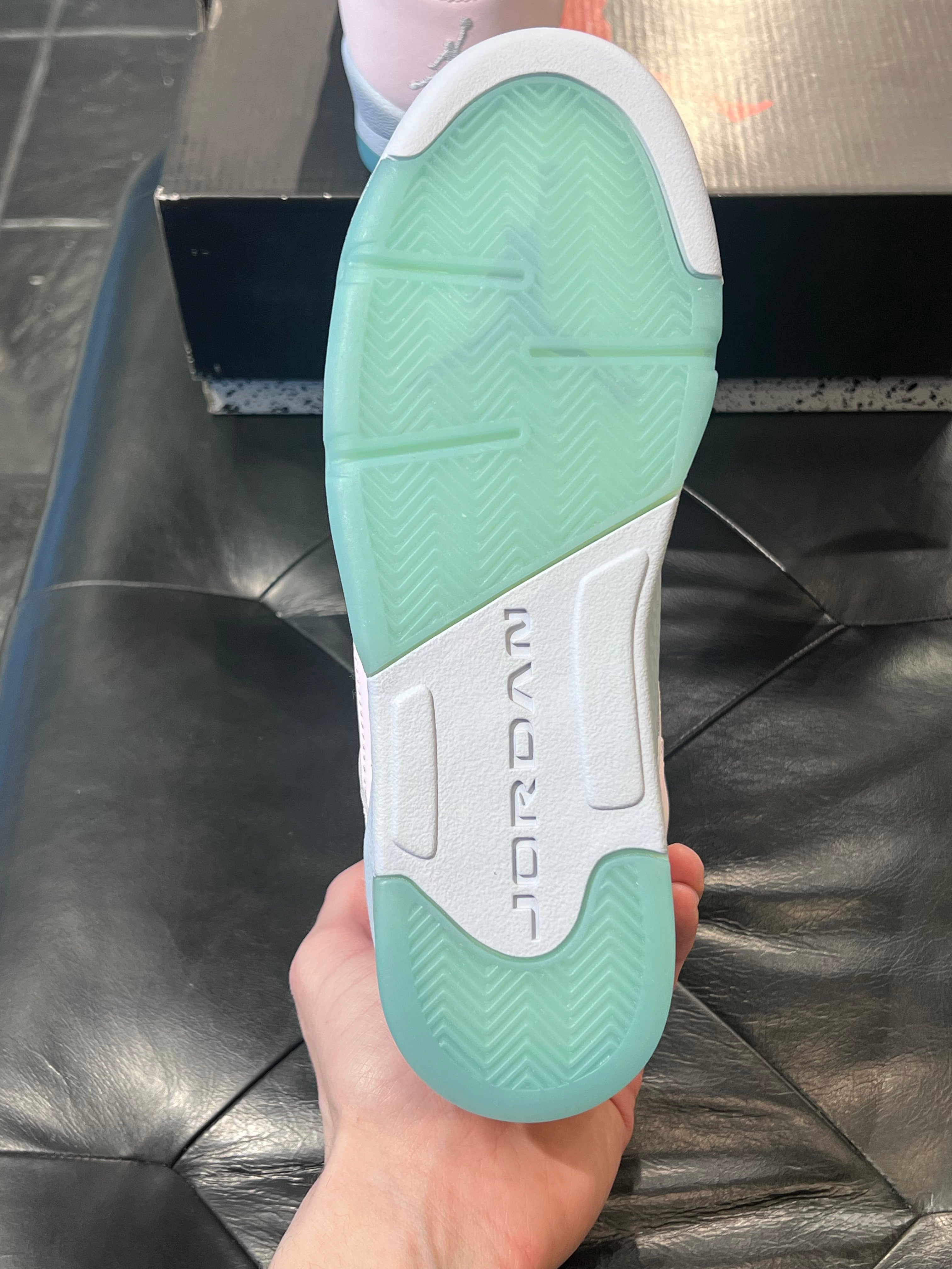 Air Jordan 5 Easter Size 6.5 Gradeschool Shoes