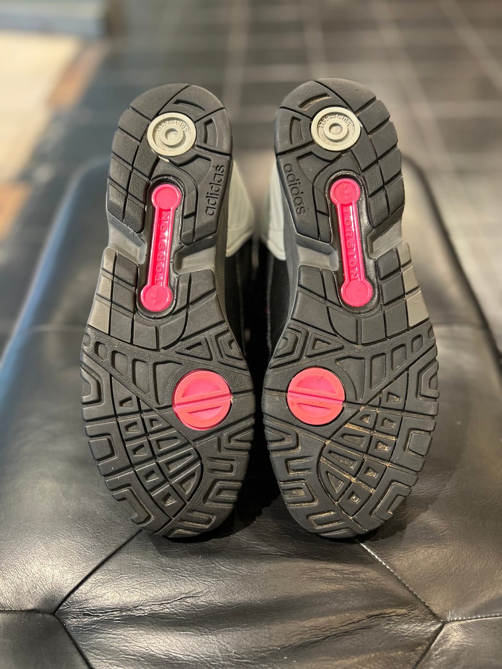 Adidas Vadawam 326 Kid Cudi Size 9 Men’s Shoes