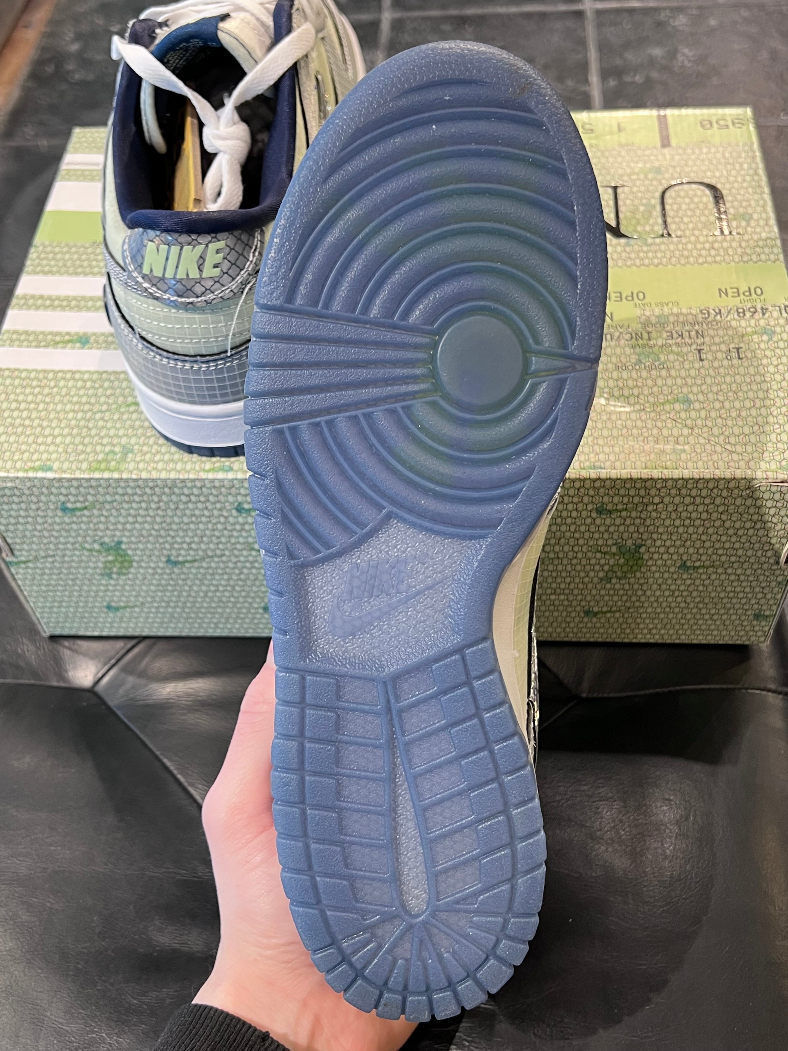 Men’s Nike Dunk Low Union Passport Shoes