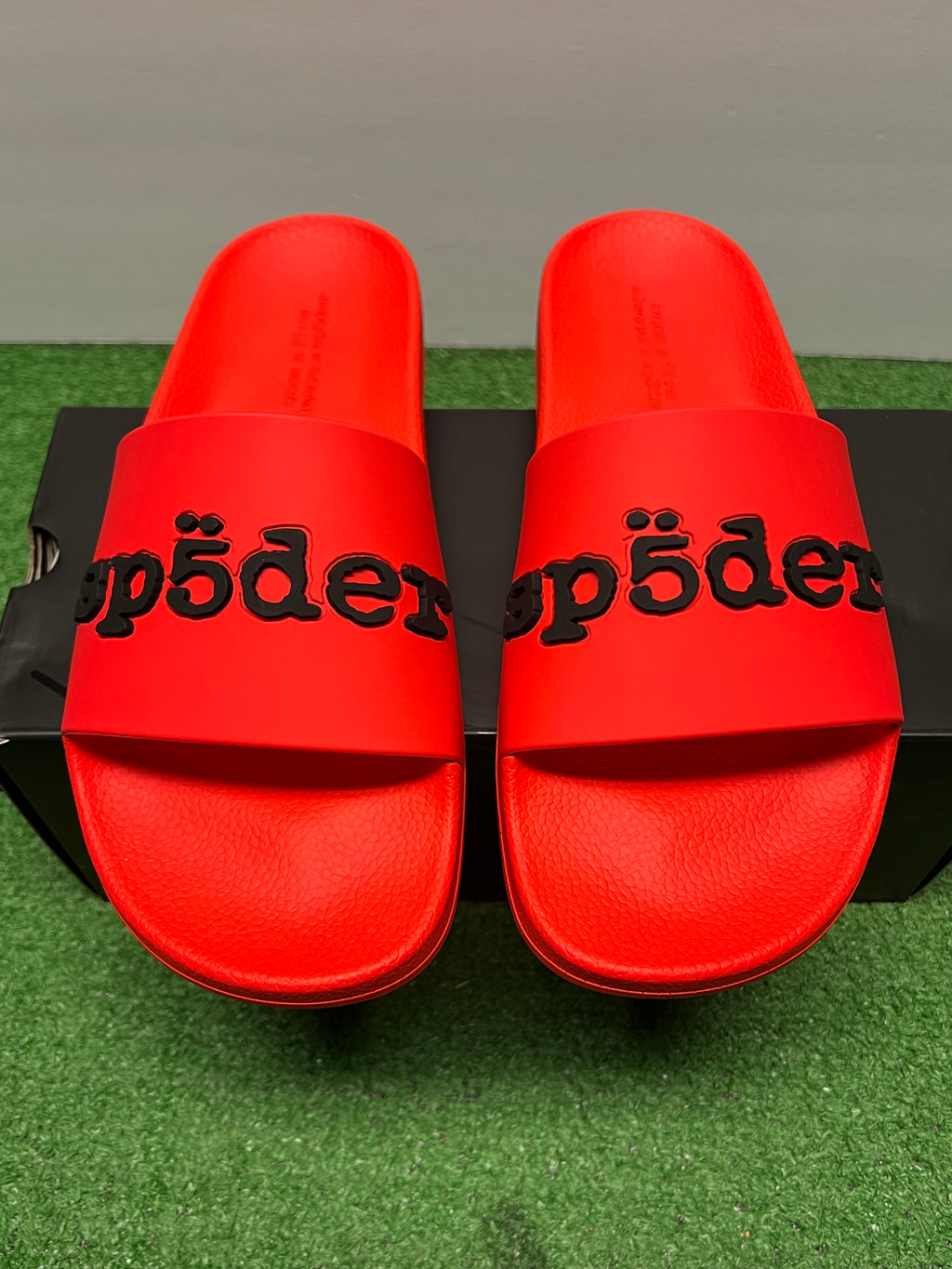 Men’s Sp5der Slides Size 10 and 12