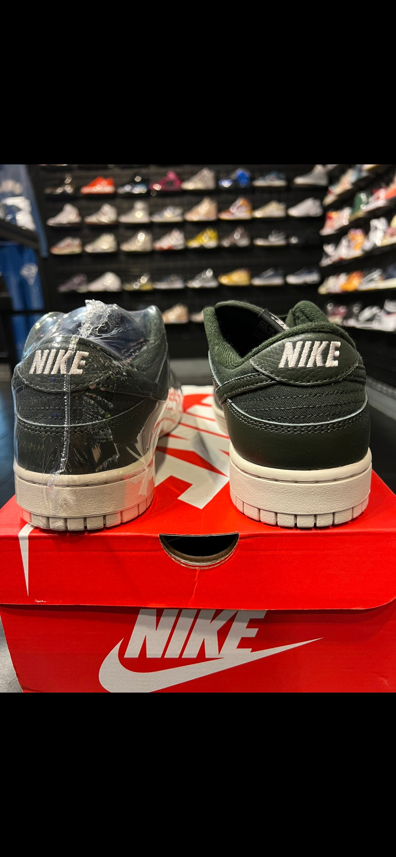 Men’s Nike Dunk Low Sequoia Brand New