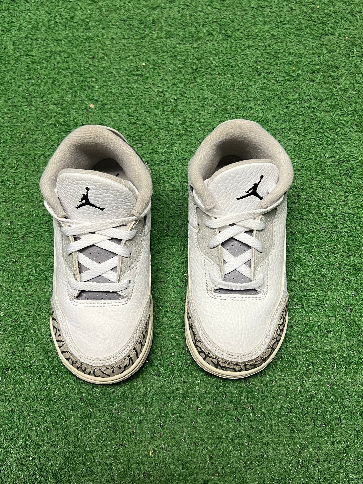 Kids Air Jordan 3 Grey Cement Size 9c